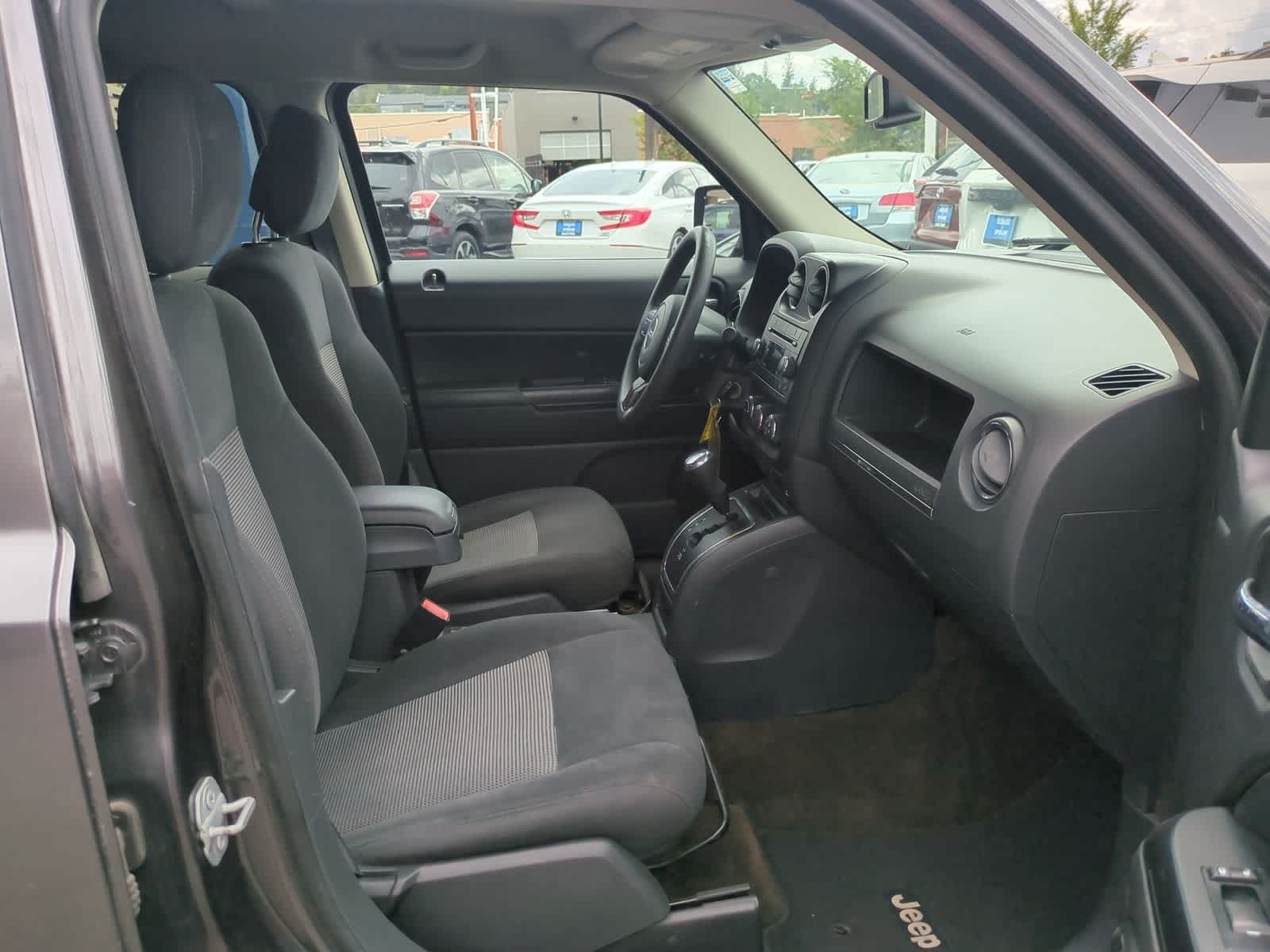 Thumbnail: 2016 Jeep Patriot - 21