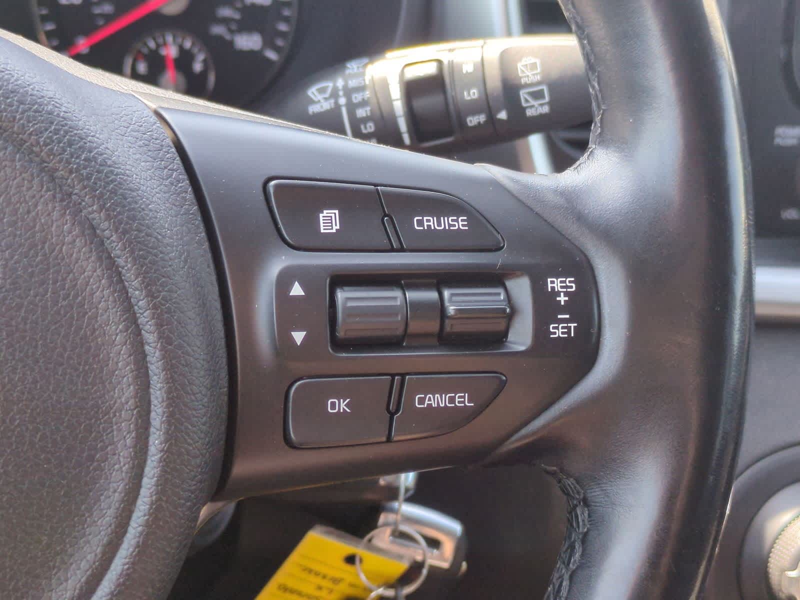 Thumbnail: 2016 Kia Sorento - 26
