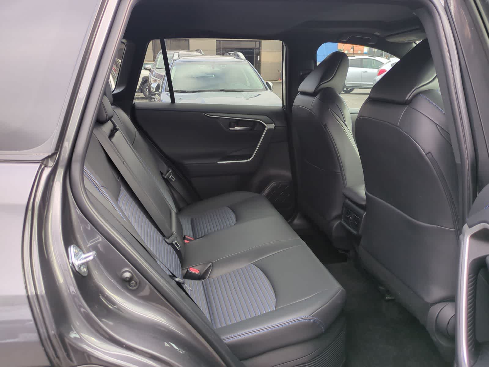 Thumbnail: 2024 Toyota RAV4 - 21