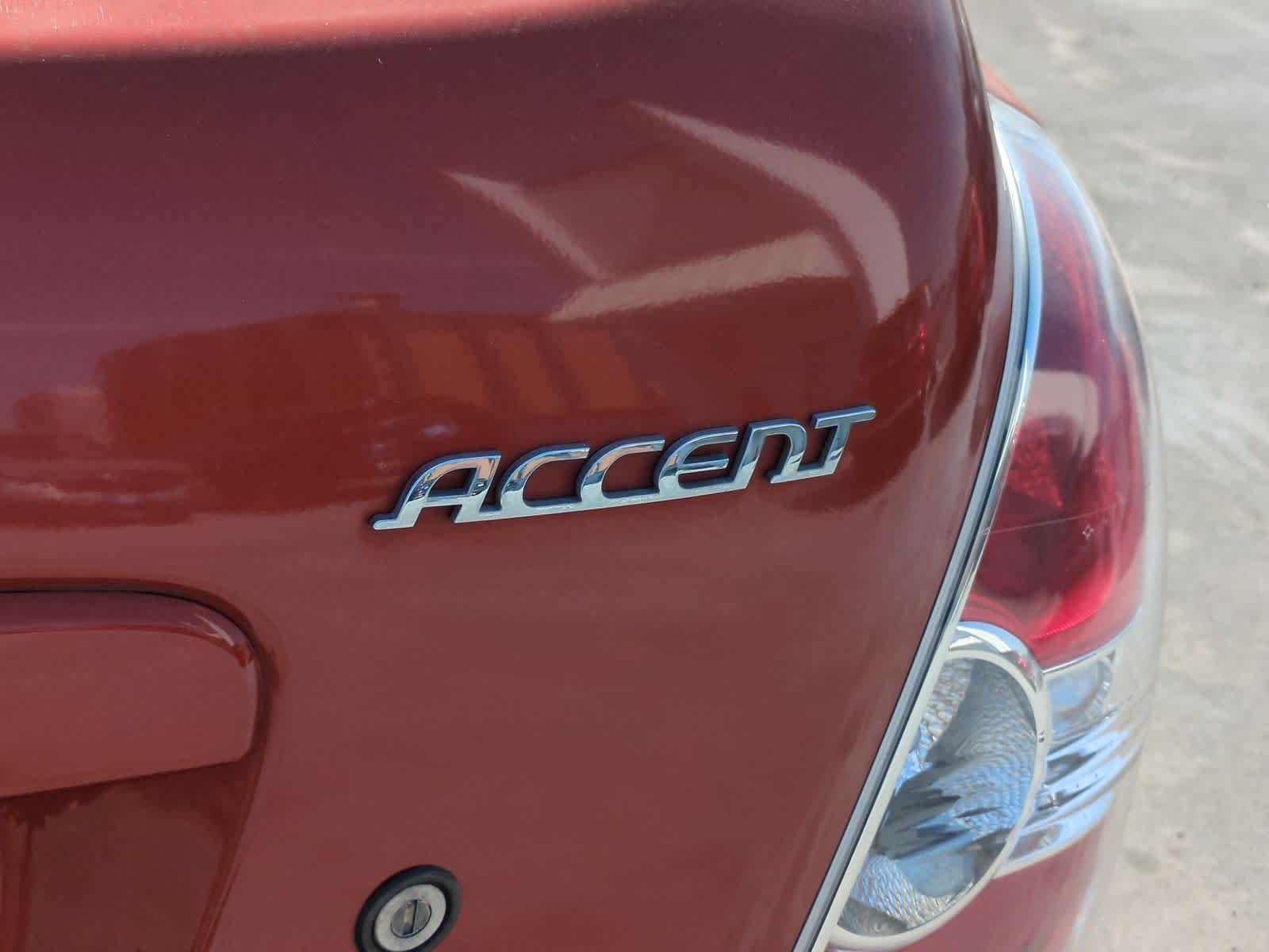 Thumbnail: 2009 Hyundai Accent - 13