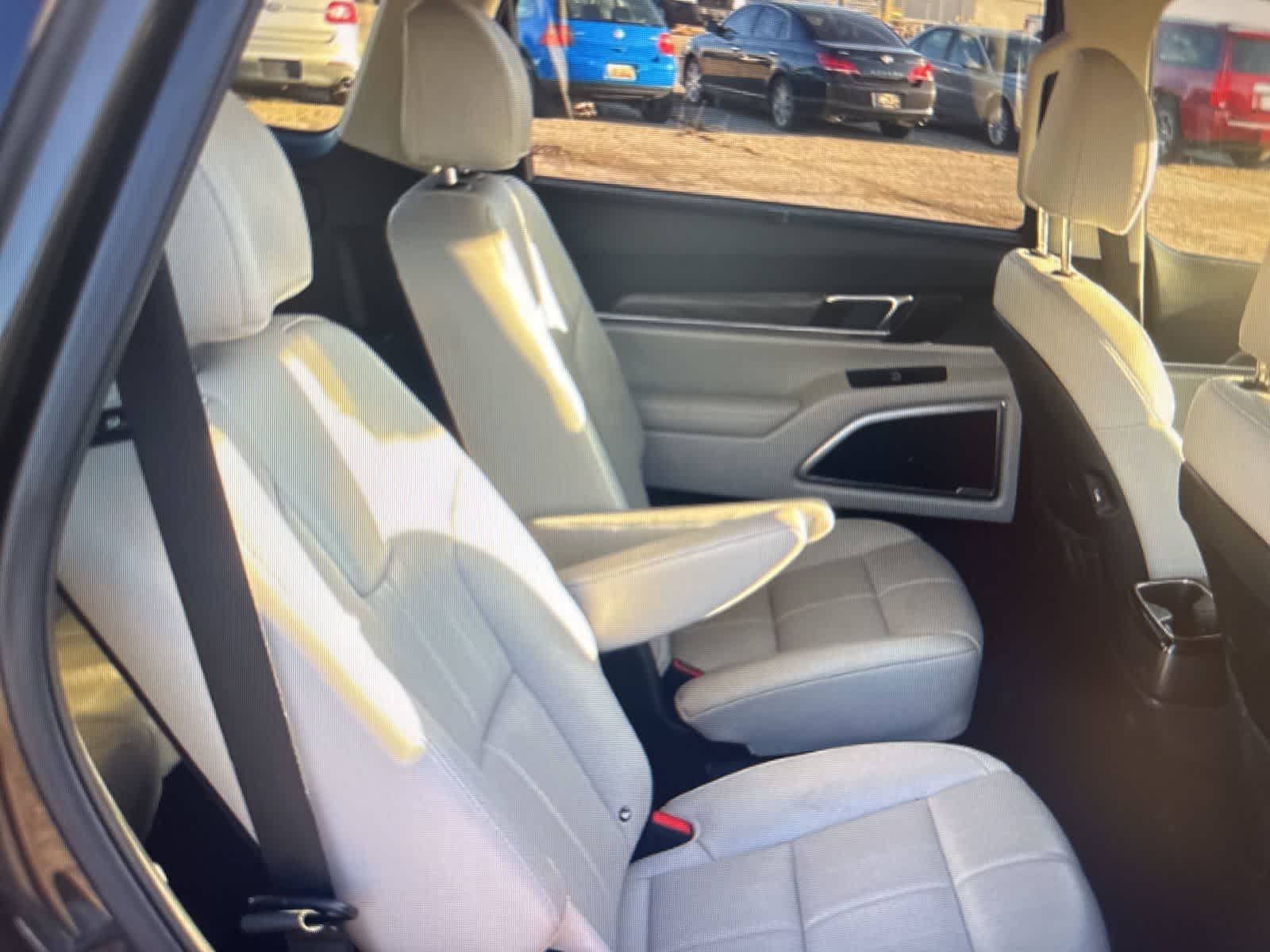 Thumbnail: 2021 Kia Telluride - 12