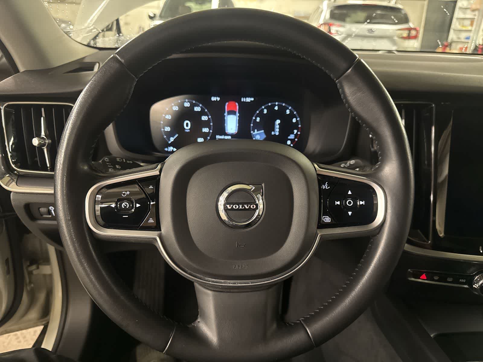 Thumbnail: 2020 Volvo S60 - 21