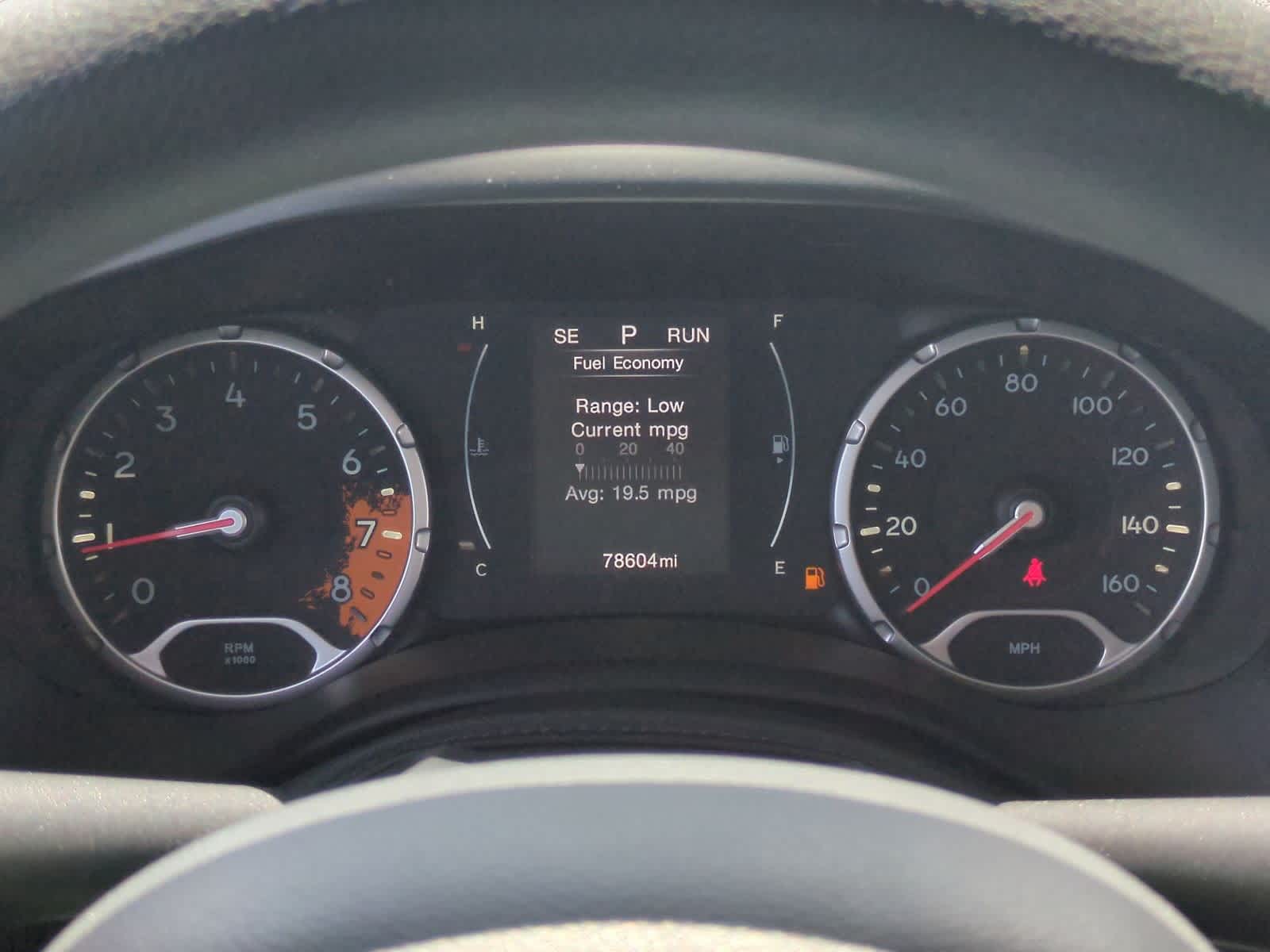 Thumbnail: 2016 Jeep Renegade - 31