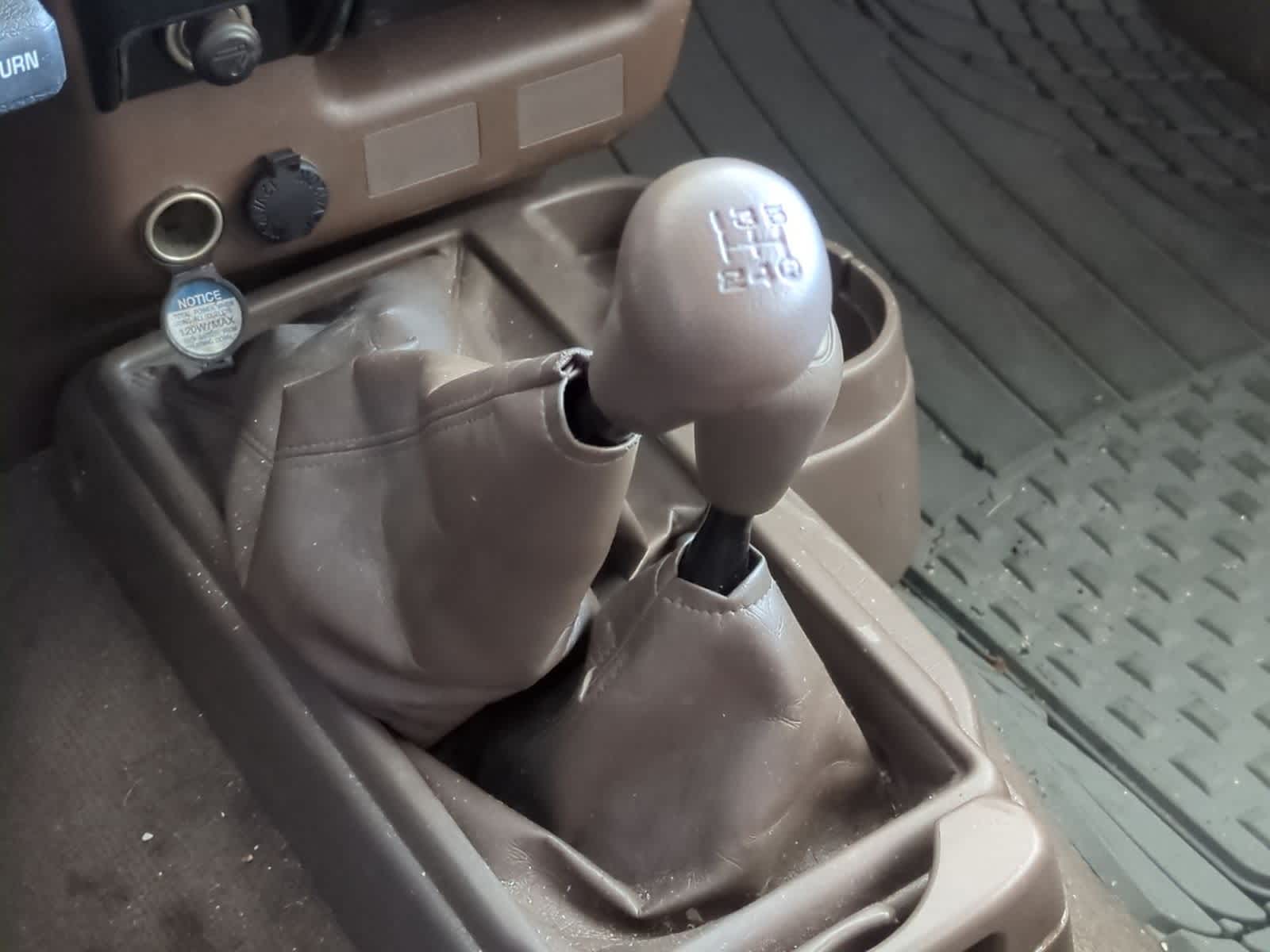 Thumbnail: 2004 Toyota Tacoma - 27
