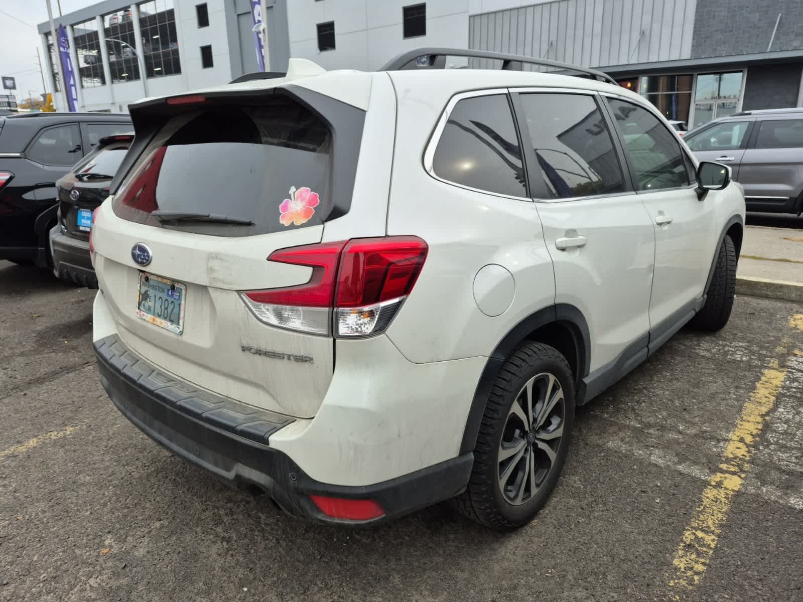 2022 Subaru Forester Limited photo 2