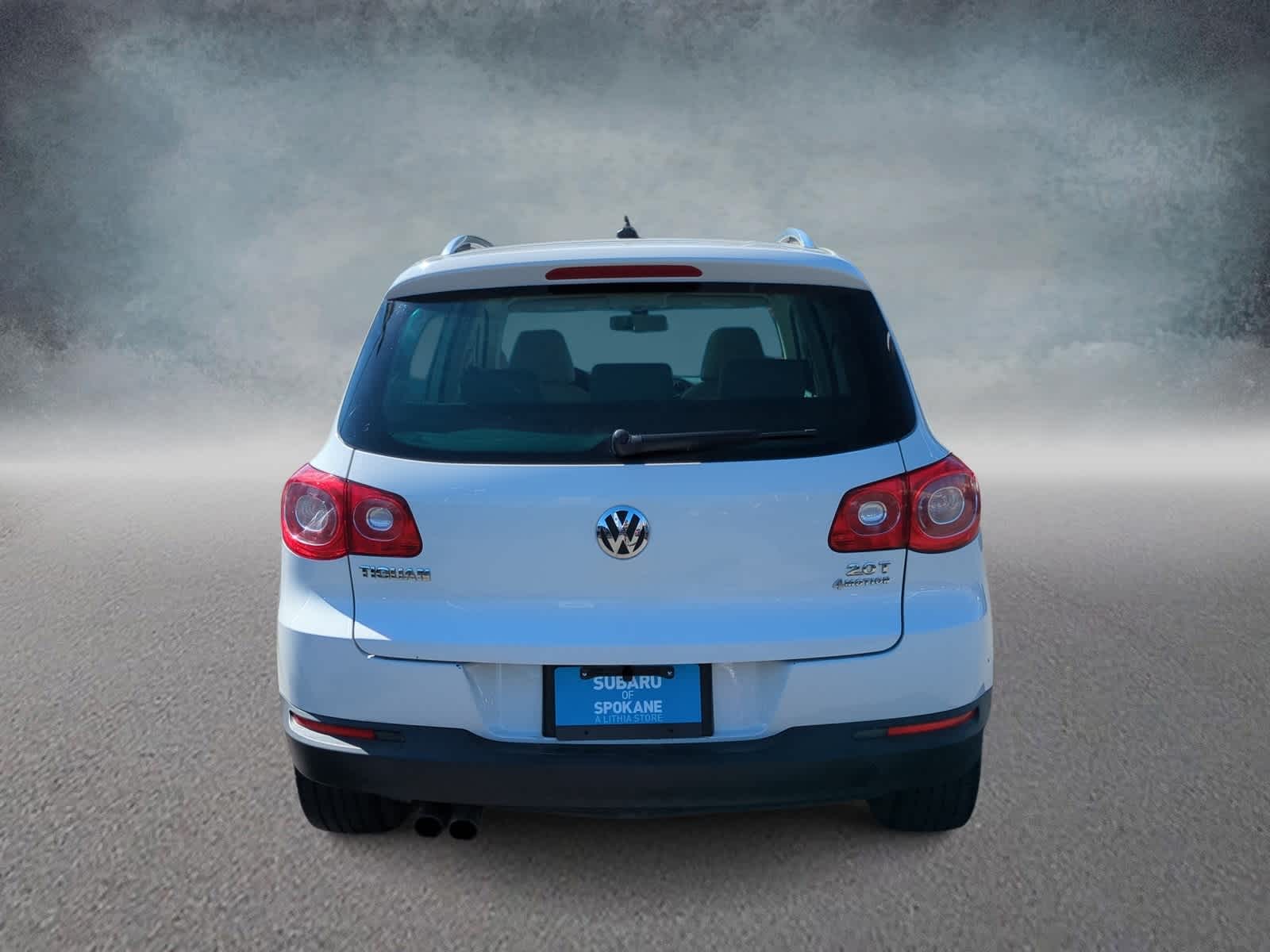 Thumbnail: 2011 Volkswagen Tiguan - 7