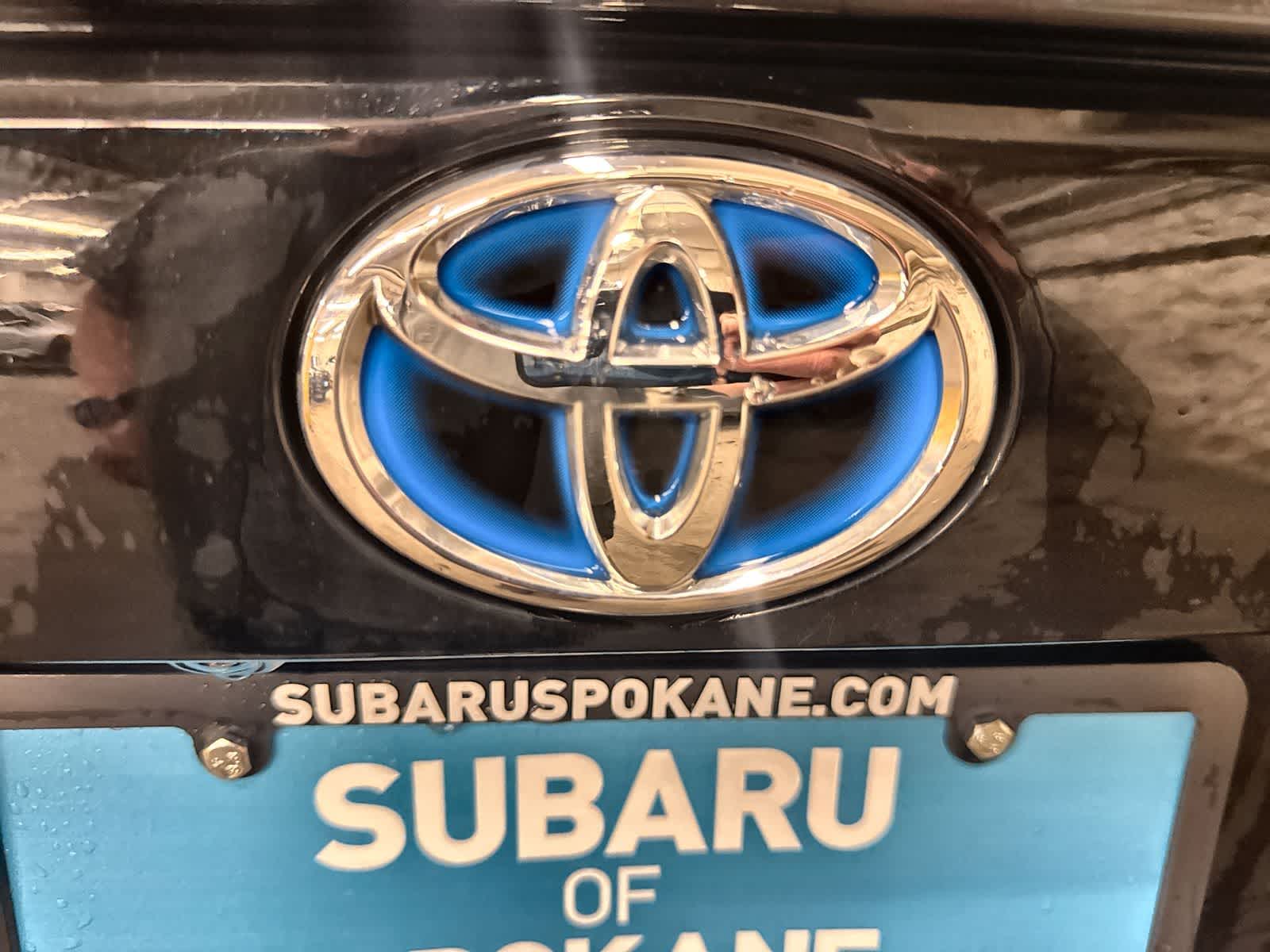 Thumbnail: 2022 Toyota RAV4 - 12