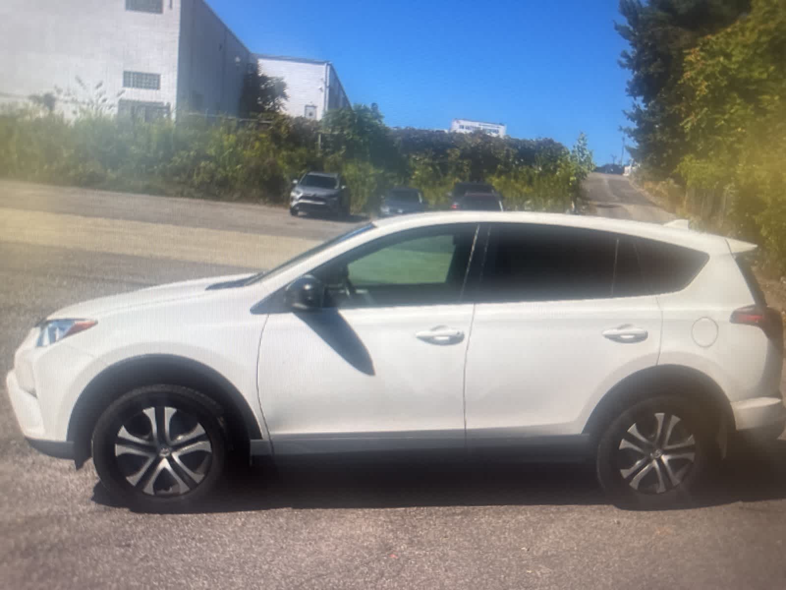 Thumbnail: 2018 Toyota RAV4 - 2