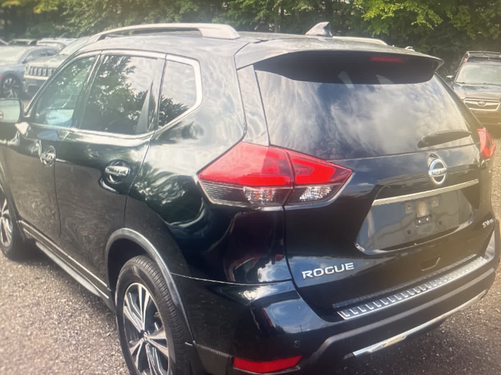 Thumbnail: 2019 Nissan Rogue - 3