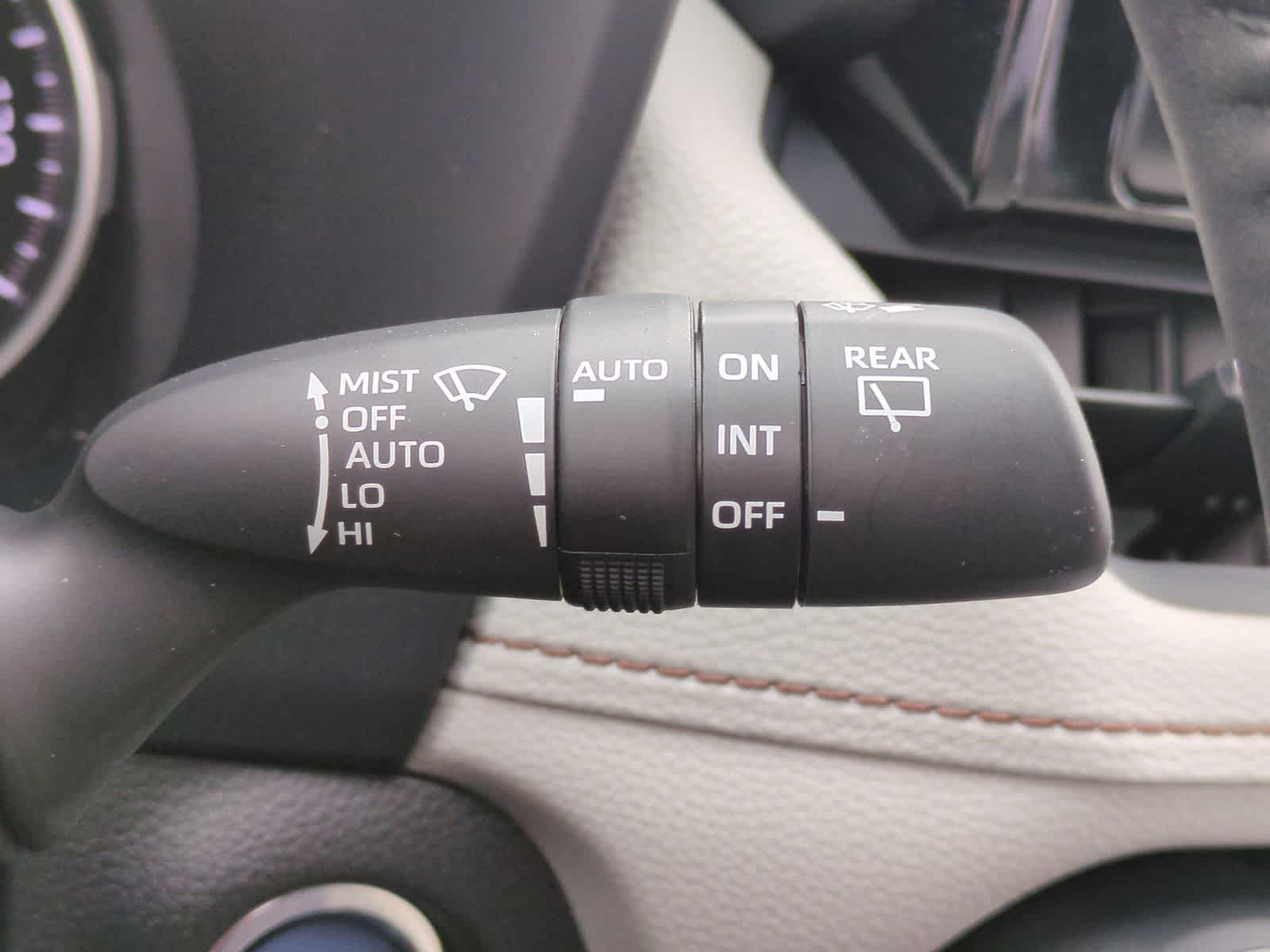 Thumbnail: 2022 Toyota RAV4 - 27