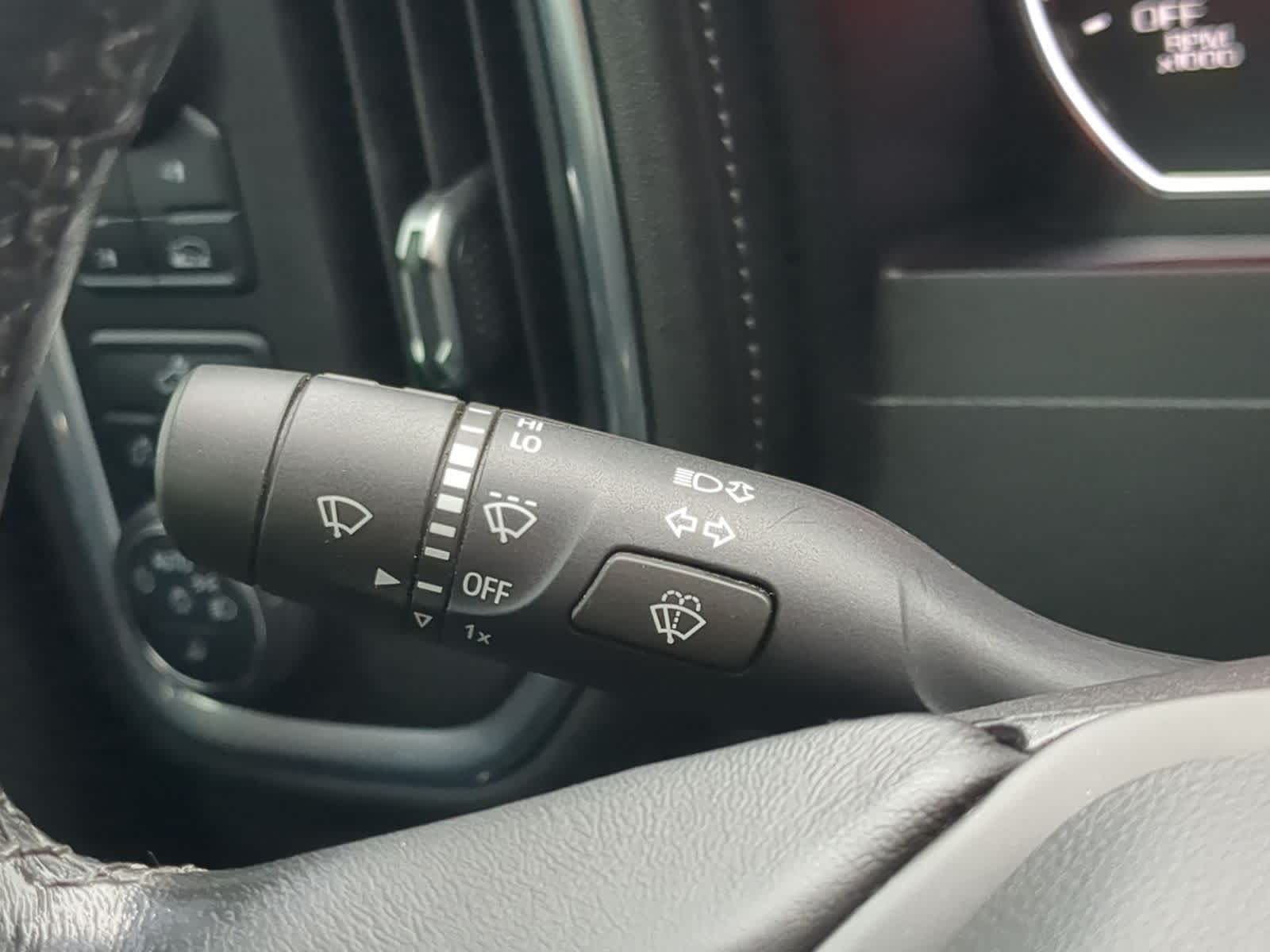 Thumbnail: 2021 Chevrolet Silverado 1500 - 26