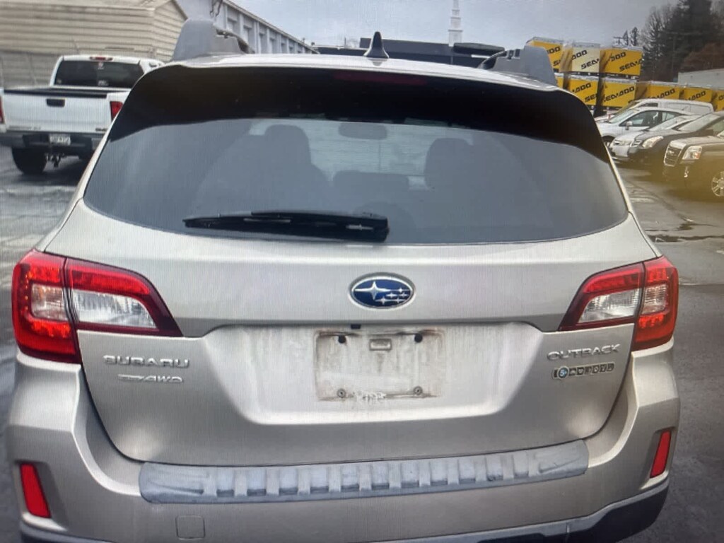 Used 2016 Subaru Outback 2.5i Limited SUV