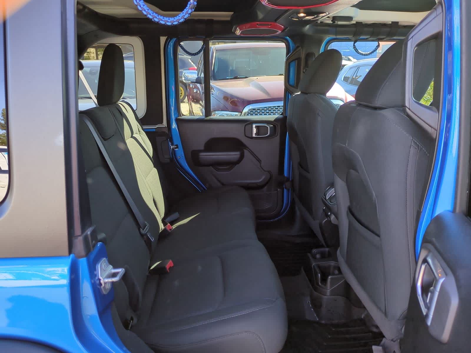 Thumbnail: 2022 Jeep Wrangler - 21