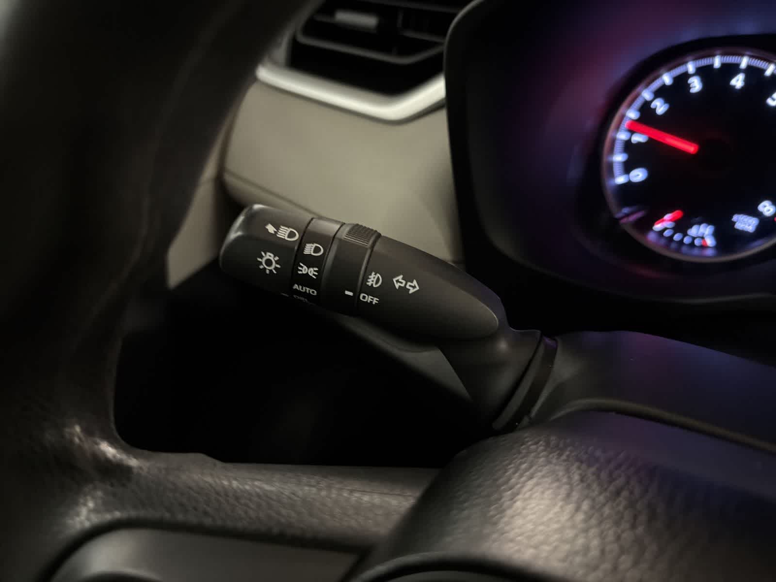 Thumbnail: 2019 Toyota RAV4 - 26