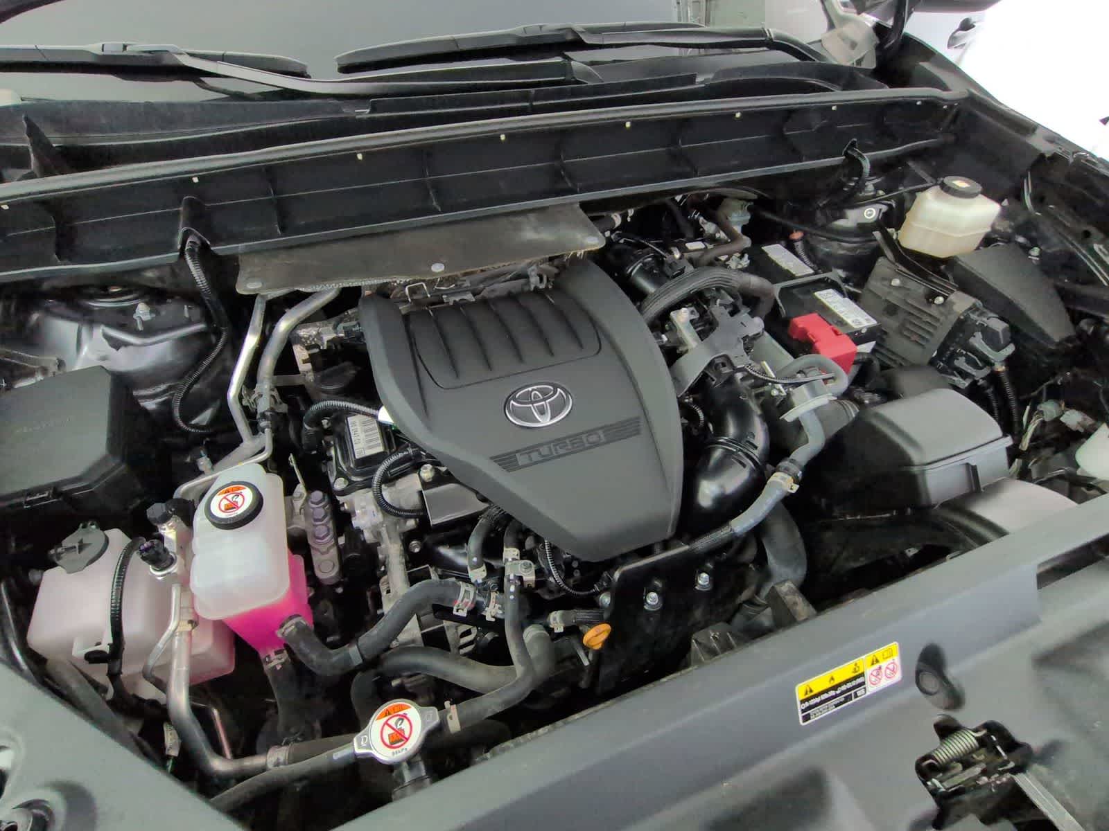 2023 Toyota Highlander XLE - Photo 13