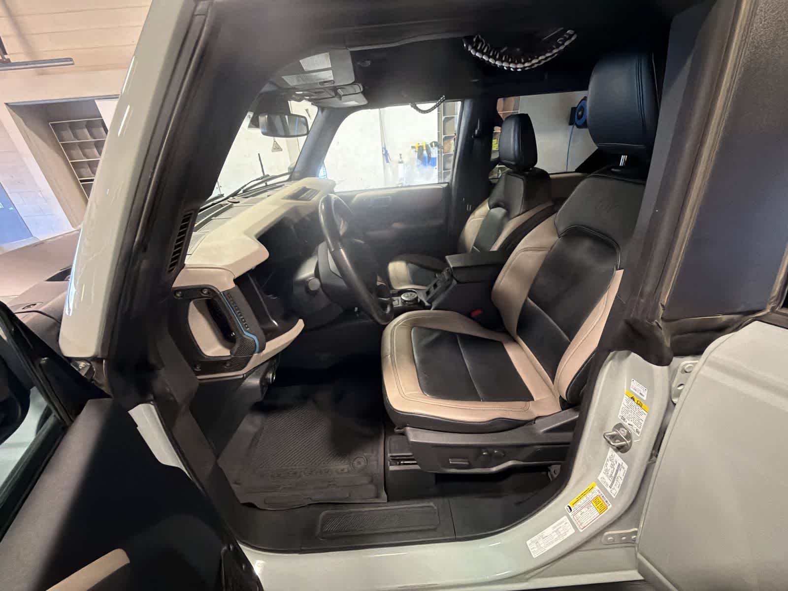 Thumbnail: 2022 Ford Bronco - 17