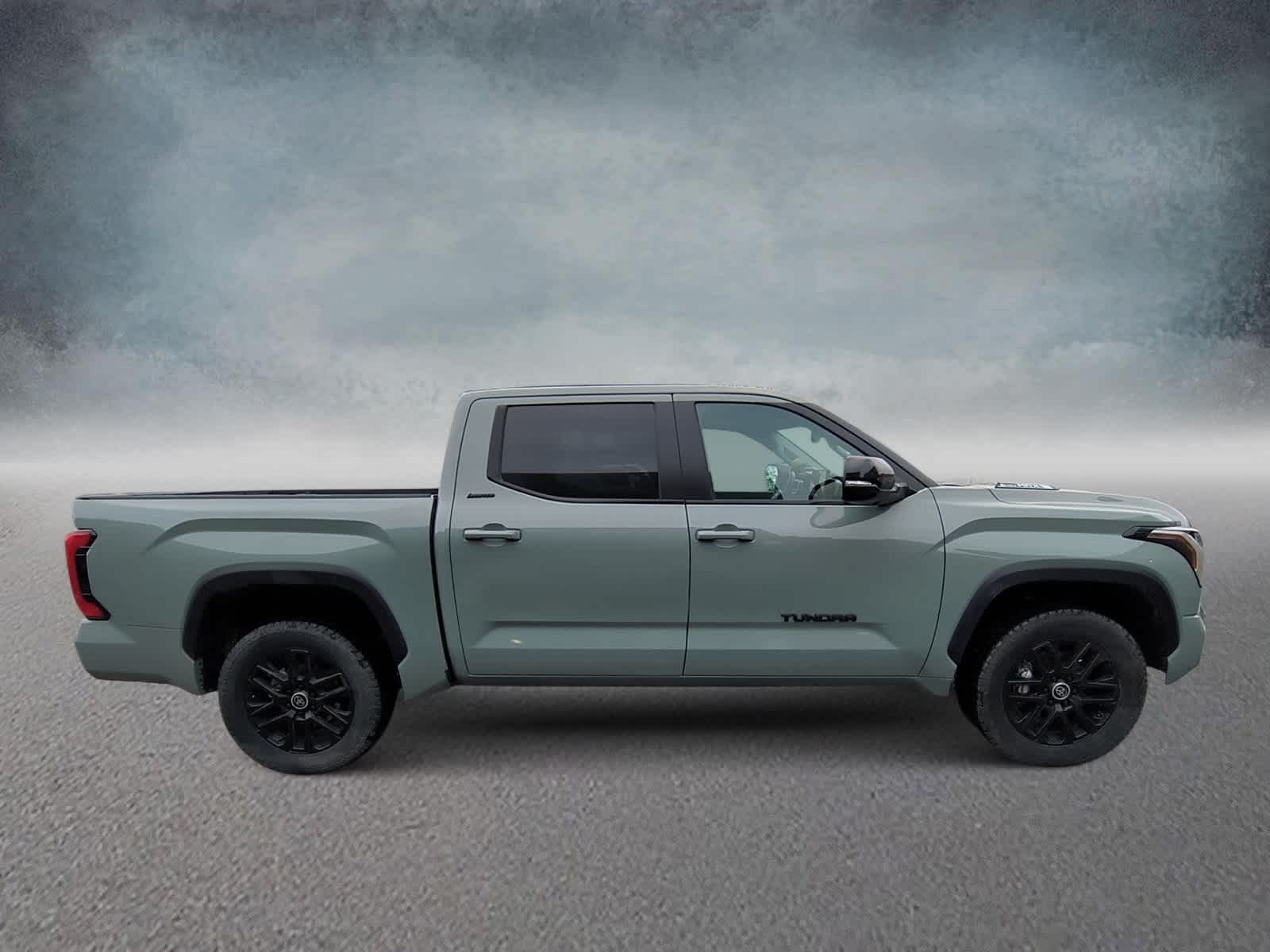 Thumbnail: 2024 Toyota Tundra - 9