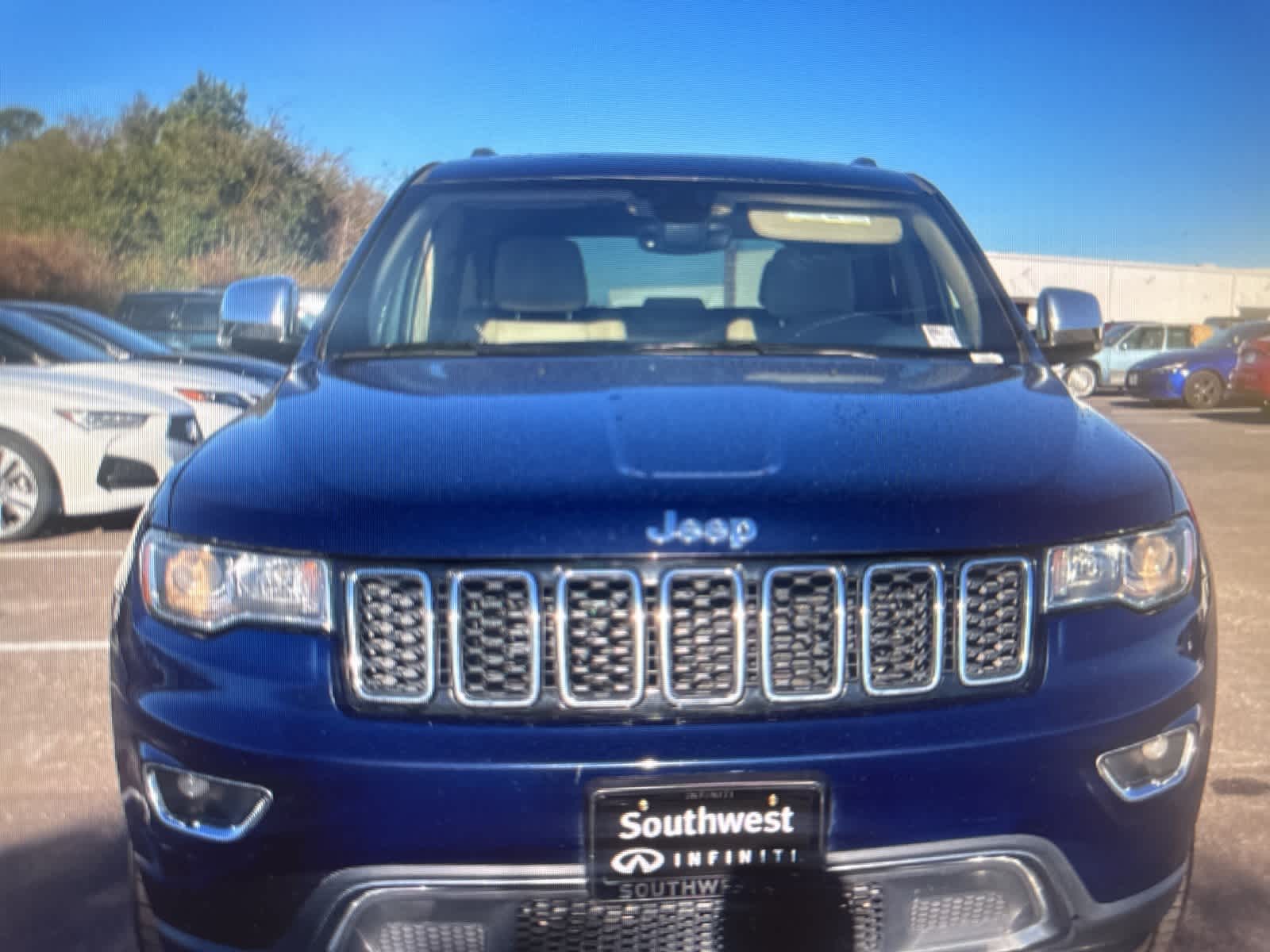 Thumbnail: 2018 Jeep Grand Cherokee - 8