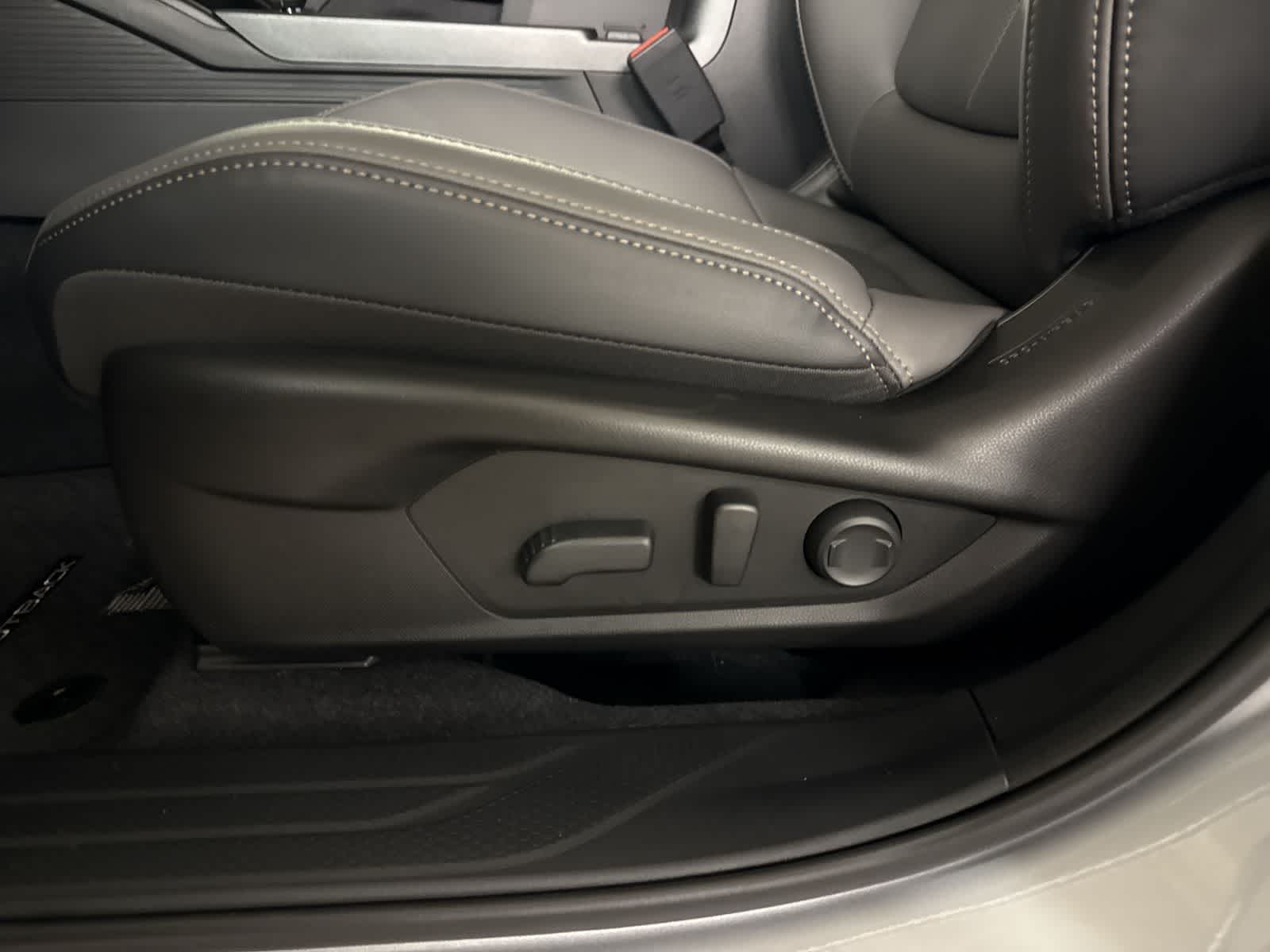 Thumbnail: 2026 Subaru Outback - 18