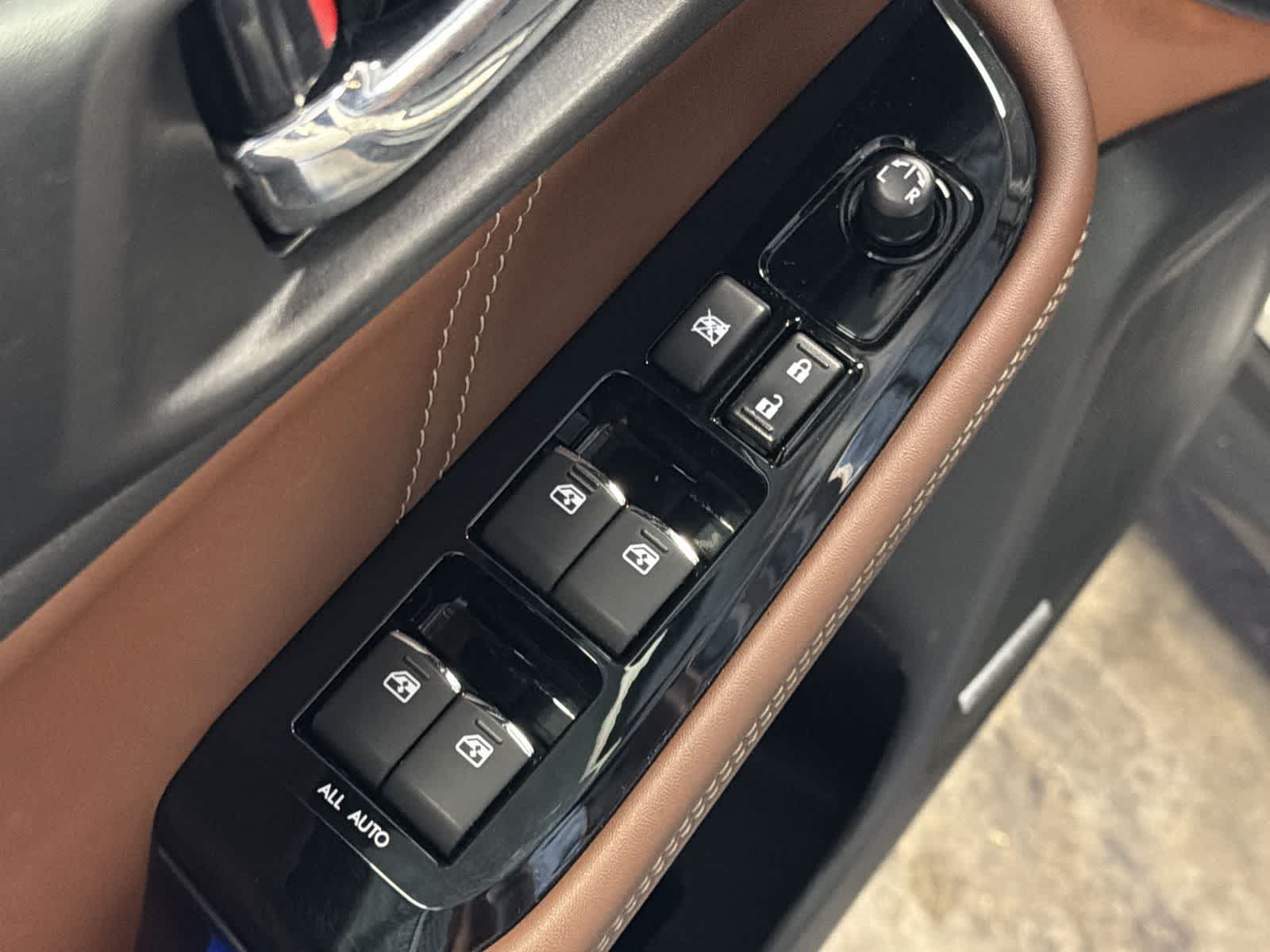 Thumbnail: 2018 Subaru Outback - 18