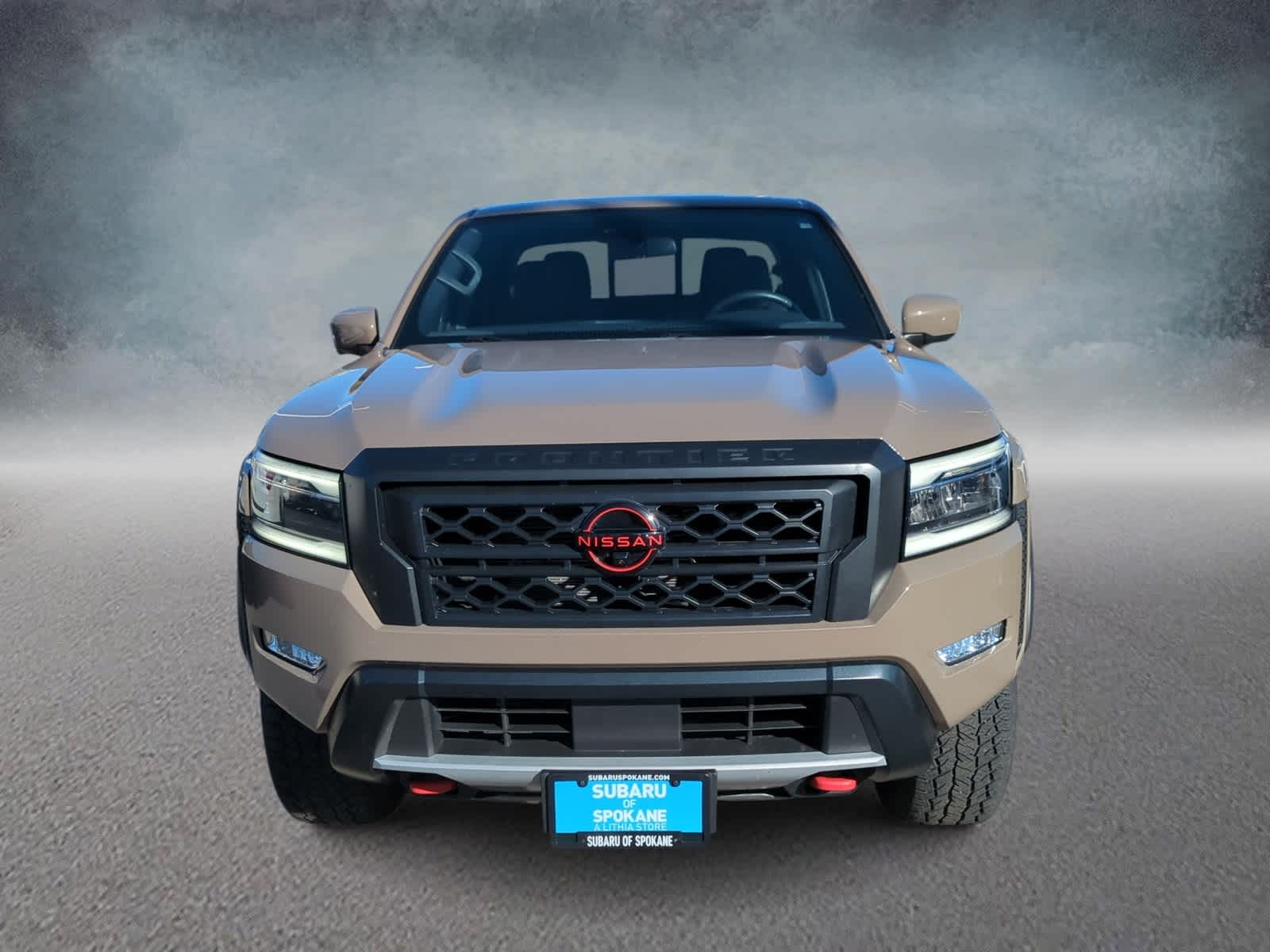 2022 Nissan Frontier PRO-4X photo 2