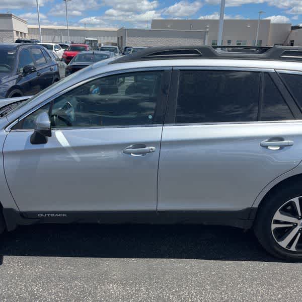 Thumbnail: 2018 Subaru Outback - 3