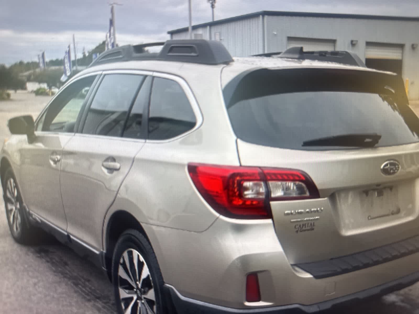 Thumbnail: 2016 Subaru Outback - 3