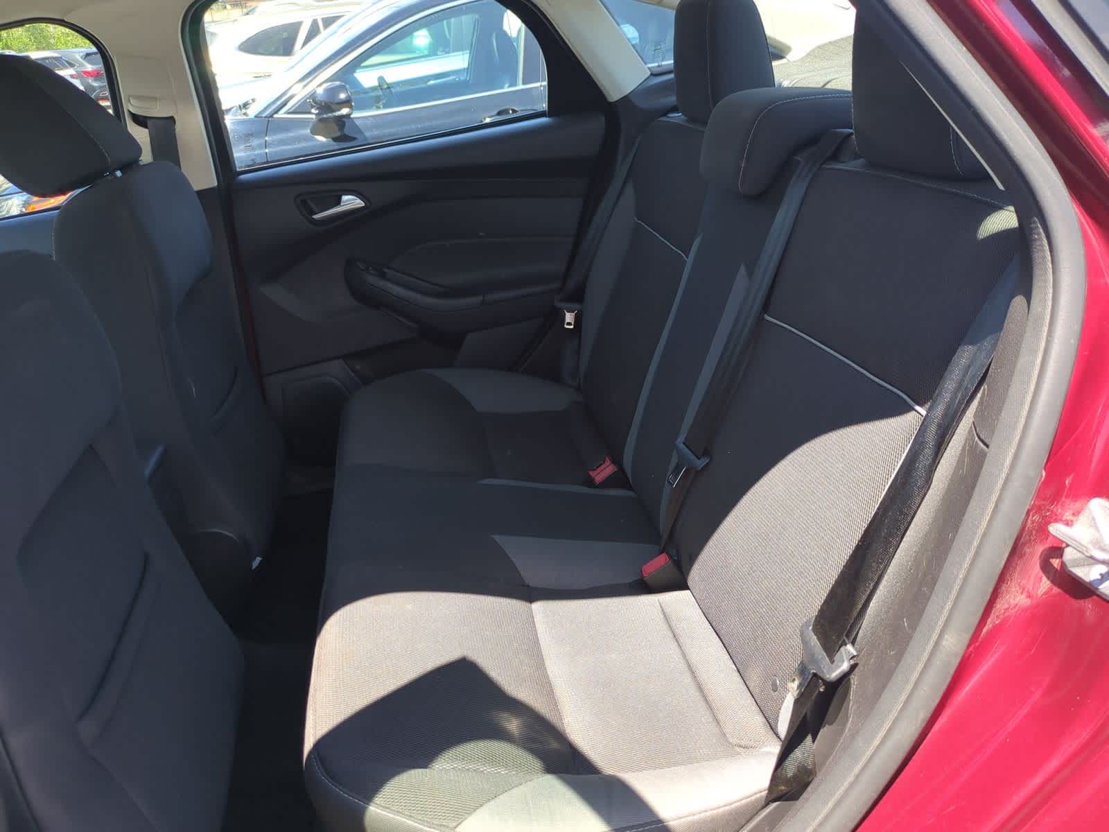 Thumbnail: 2014 Ford Focus - 19