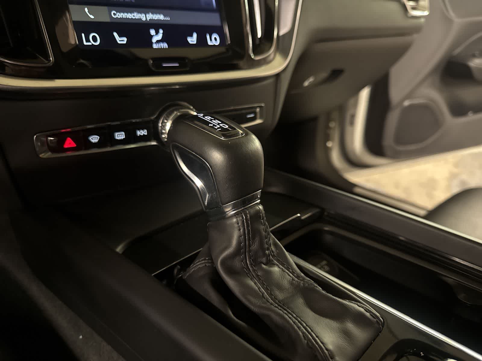 Thumbnail: 2020 Volvo S60 - 29