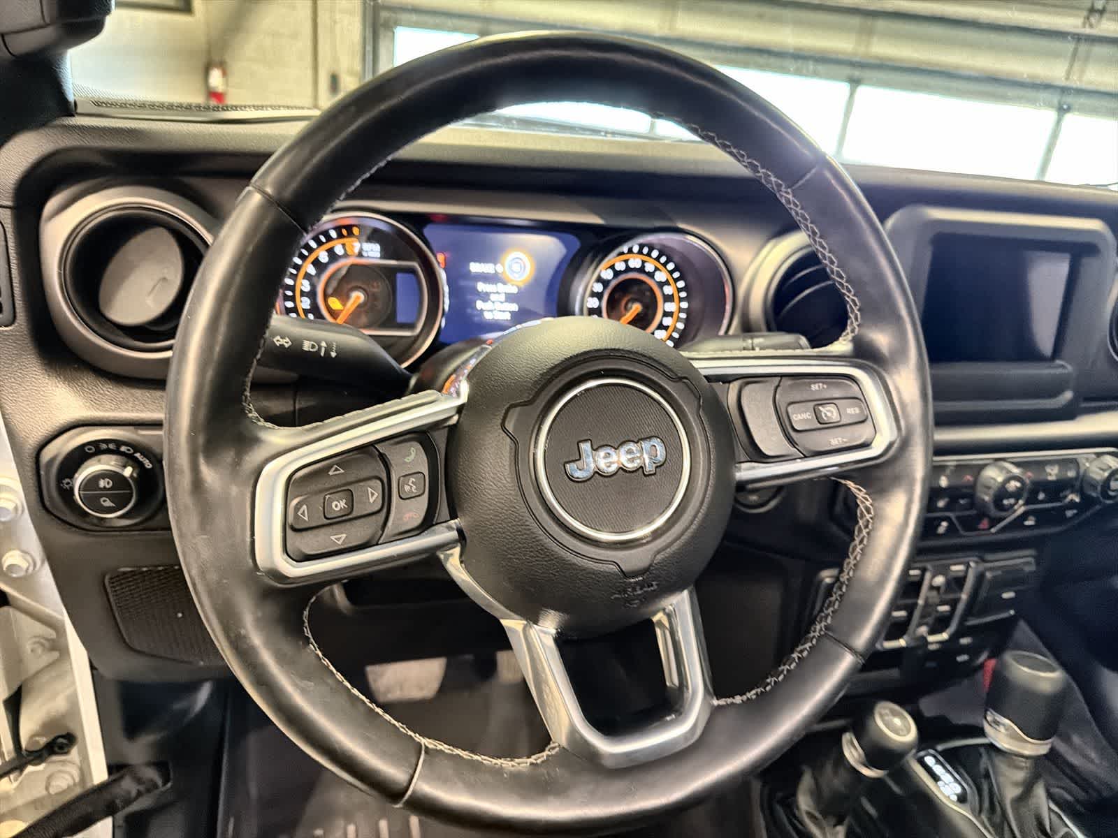 Thumbnail: 2020 Jeep Gladiator - 23