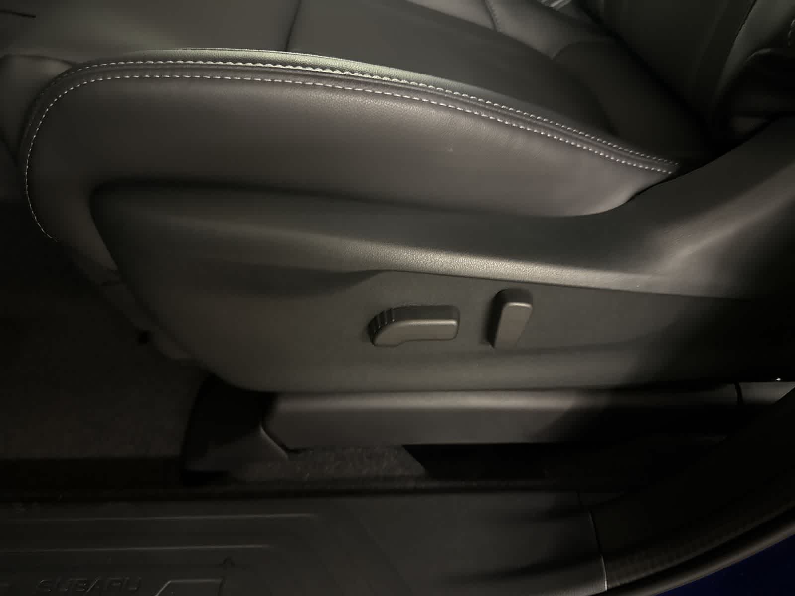 Thumbnail: 2026 Subaru Ascent - 16