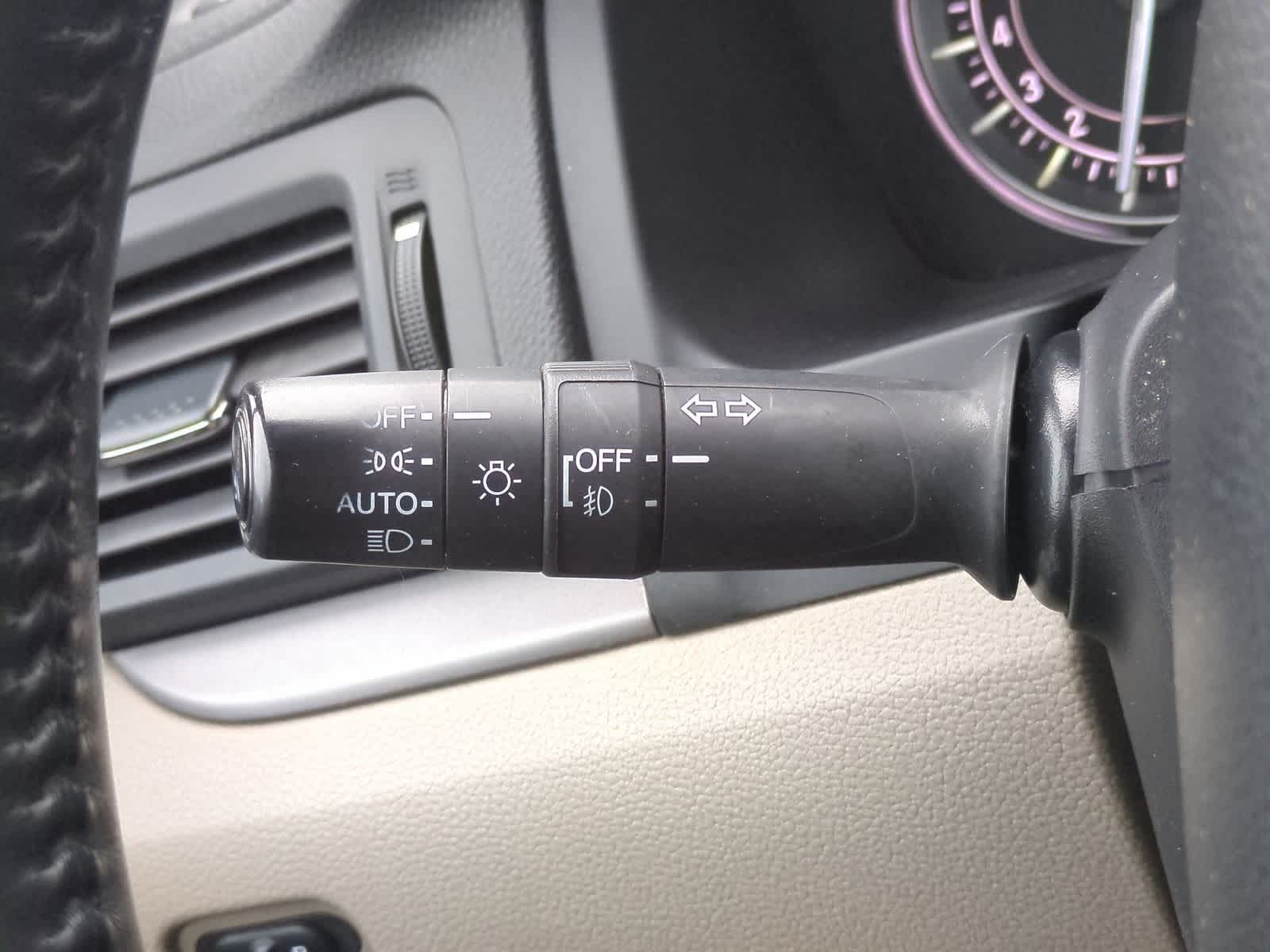 Thumbnail: 2017 Honda Pilot - 28