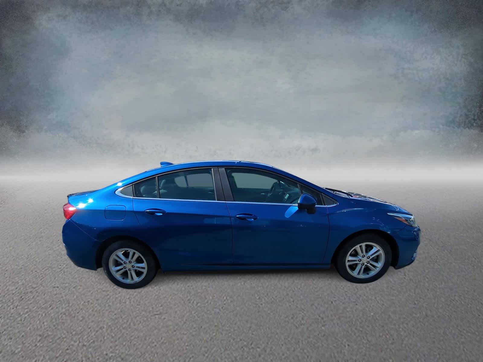 Thumbnail: 2018 Chevrolet Cruze - 9