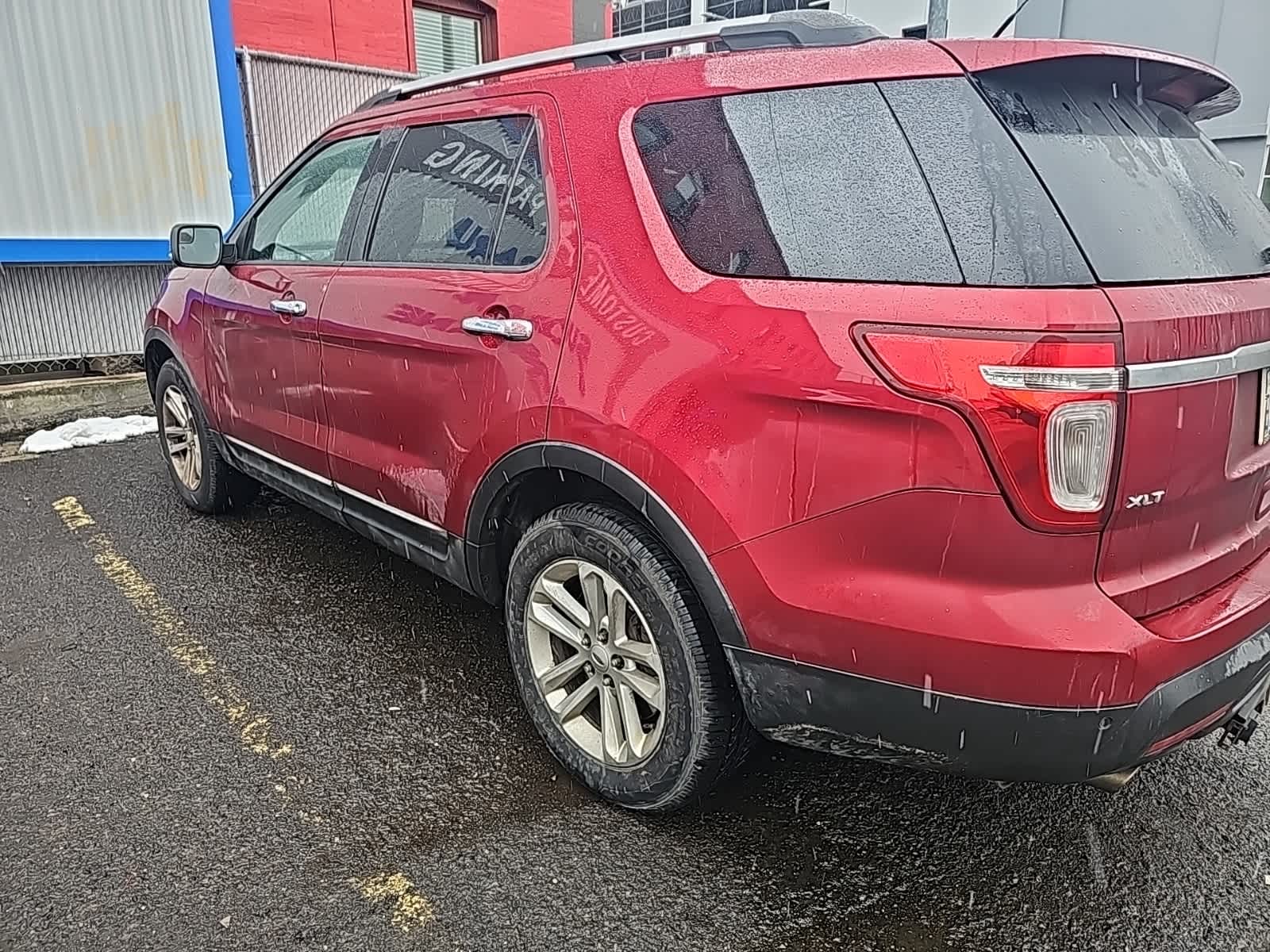 Thumbnail: 2015 Ford Explorer - 4