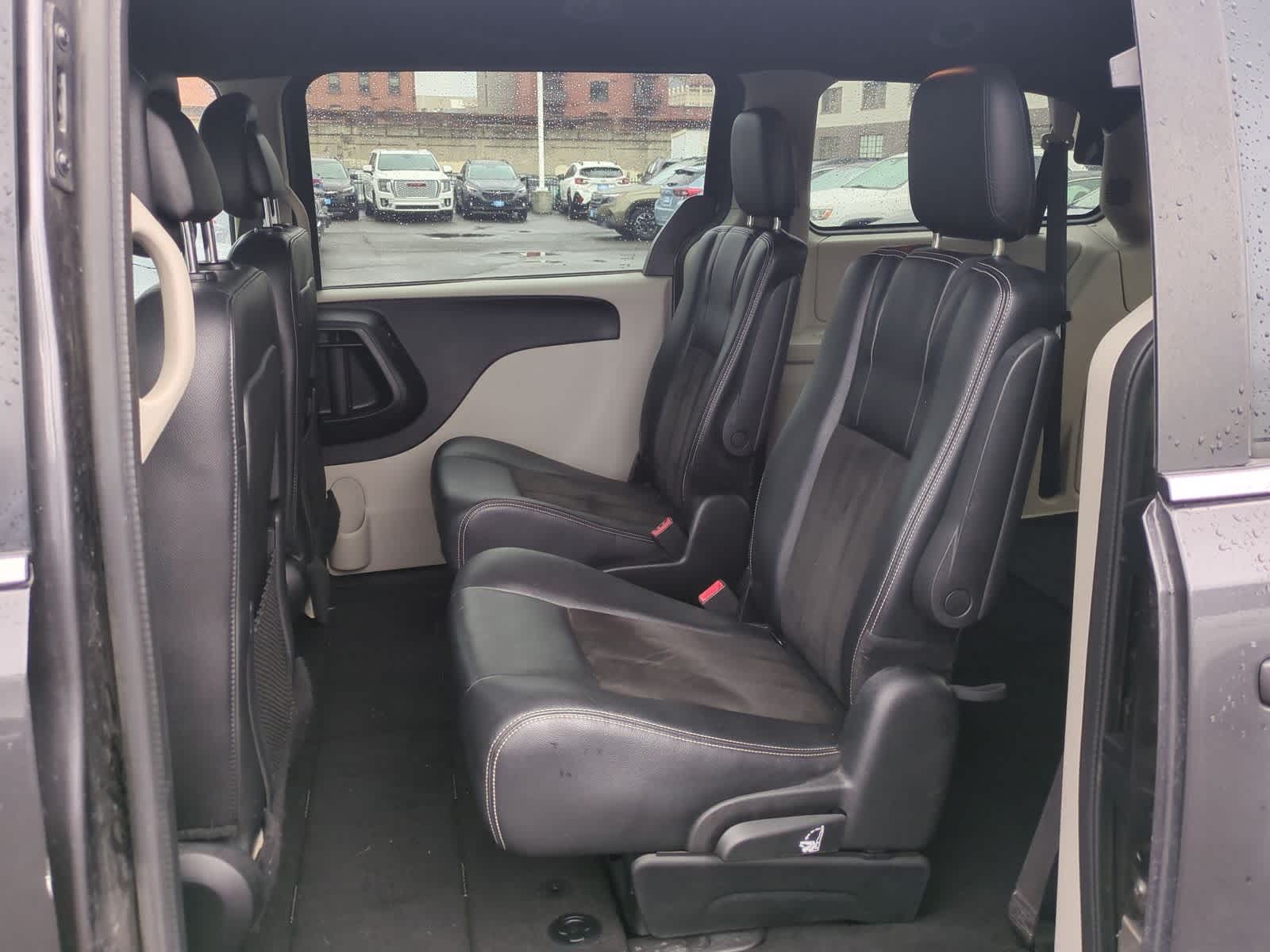 Thumbnail: 2020 Dodge Grand Caravan - 20