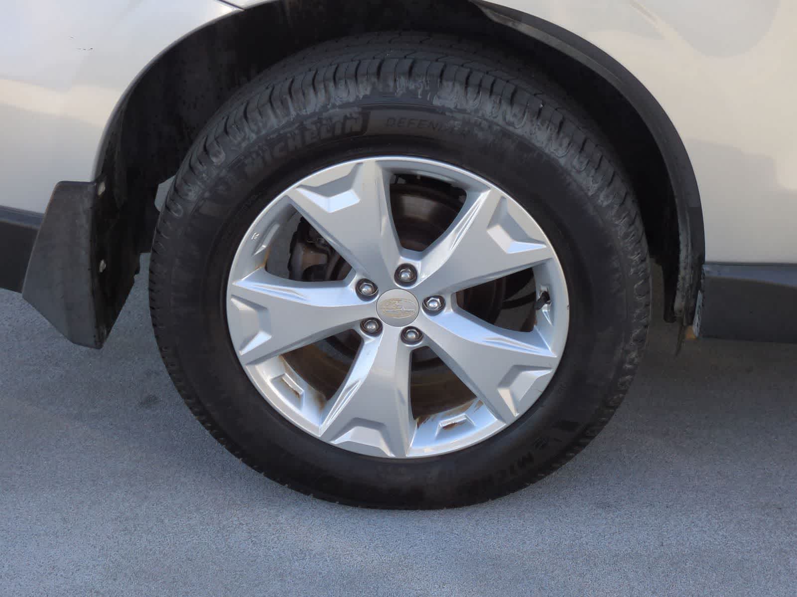 Thumbnail: 2015 Subaru Forester - 14