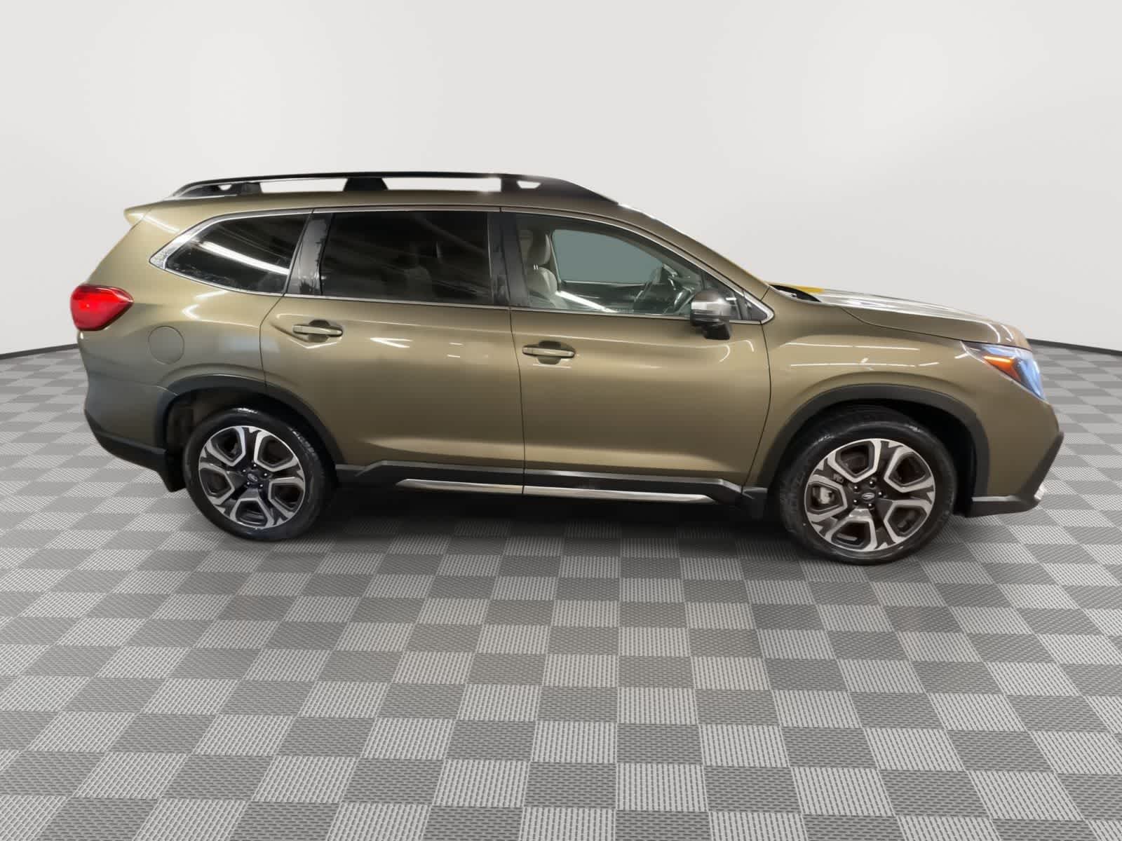 Thumbnail: 2023 Subaru Ascent - 3