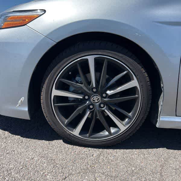 Thumbnail: 2020 Toyota Camry - 17