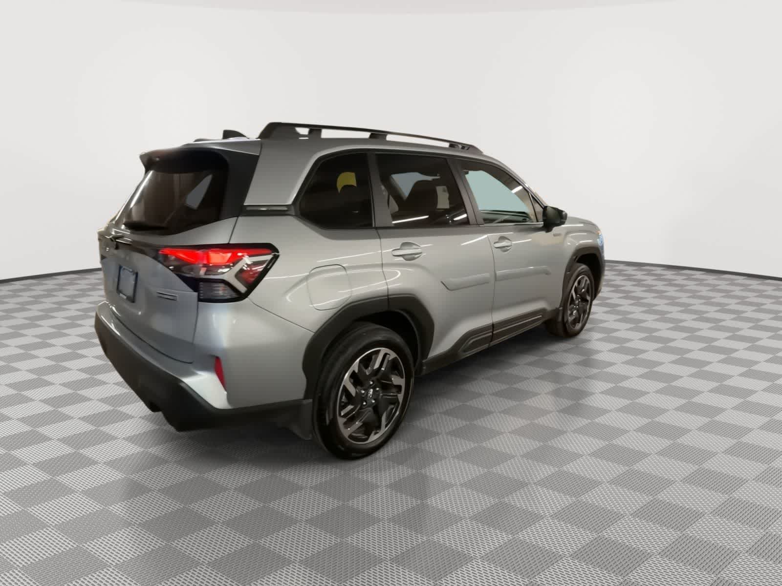 Thumbnail: 2025 Subaru Forester - 9