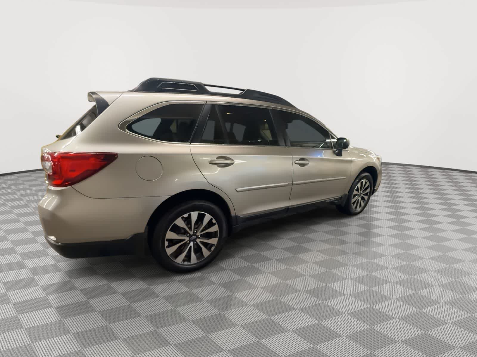 Thumbnail: 2016 Subaru Outback - 8