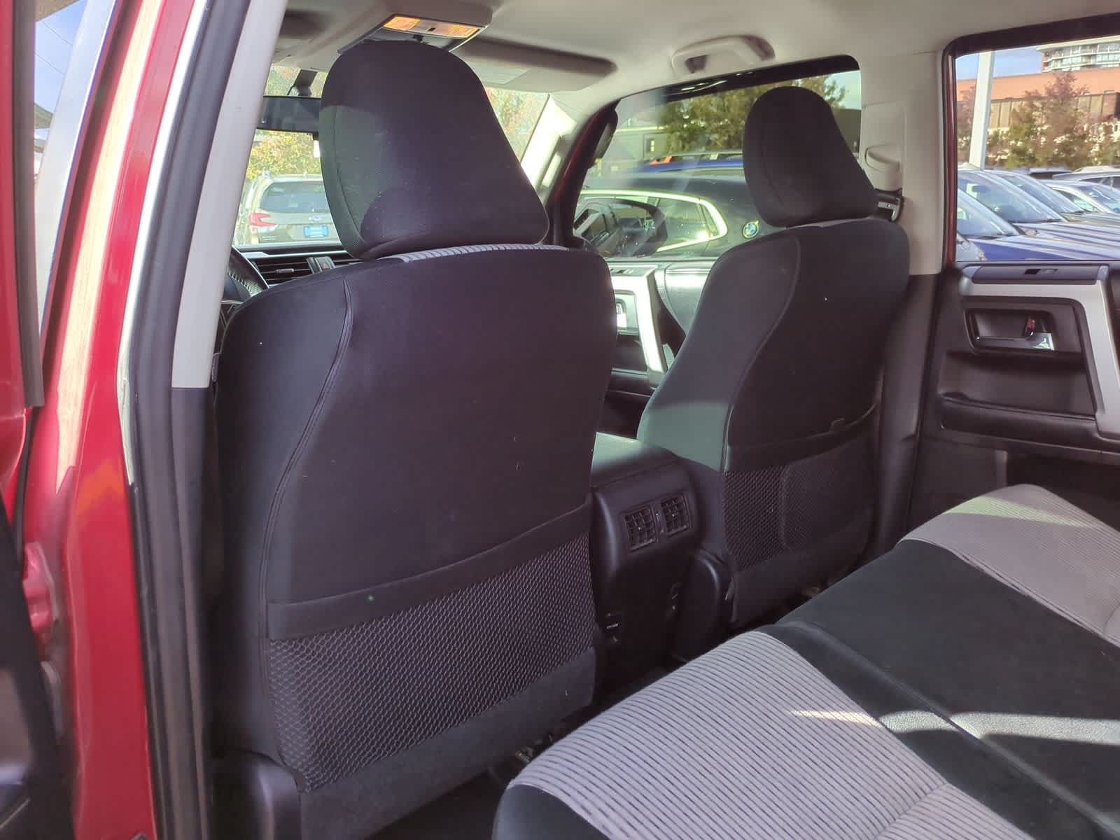 Thumbnail: 2015 Toyota 4Runner - 19