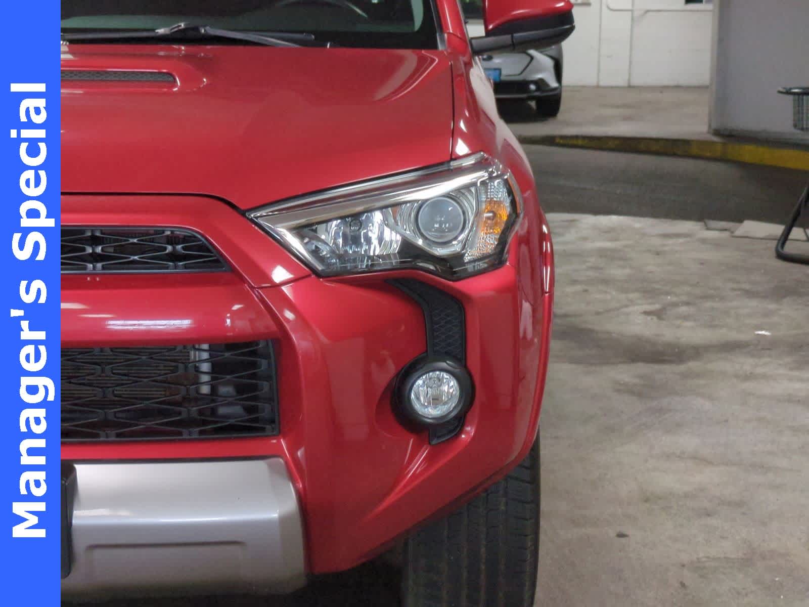 Thumbnail: 2016 Toyota 4Runner - 11