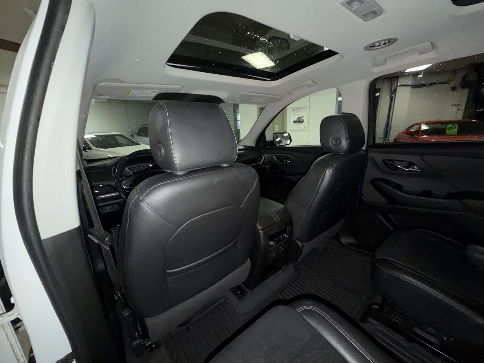 Thumbnail: 2019 Chevrolet Traverse - 19