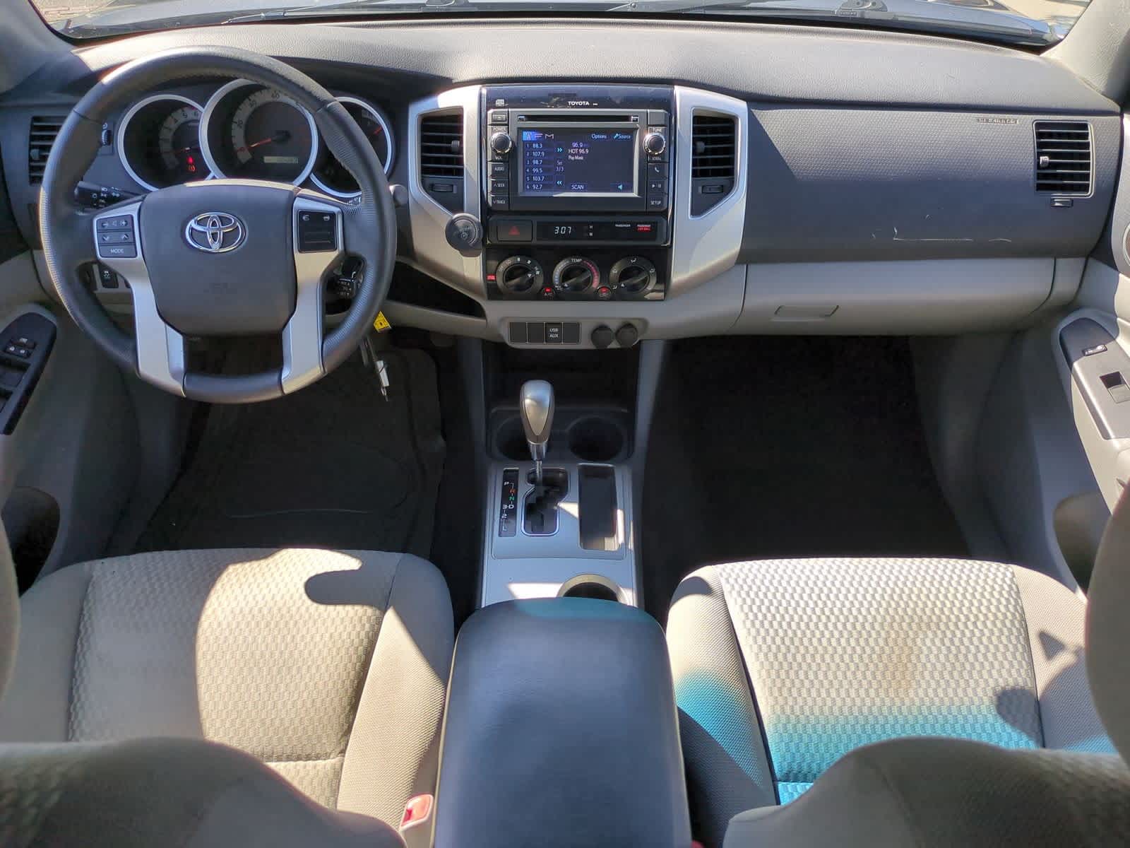 Thumbnail: 2013 Toyota Tacoma - 15