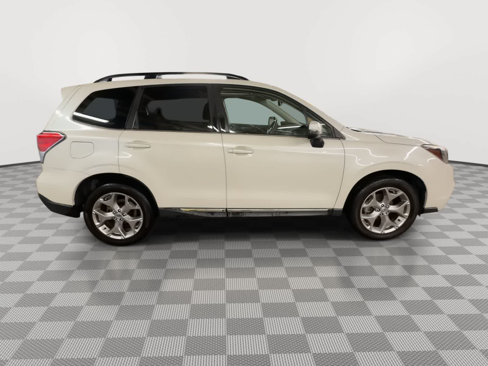 Thumbnail: 2018 Subaru Forester - 9