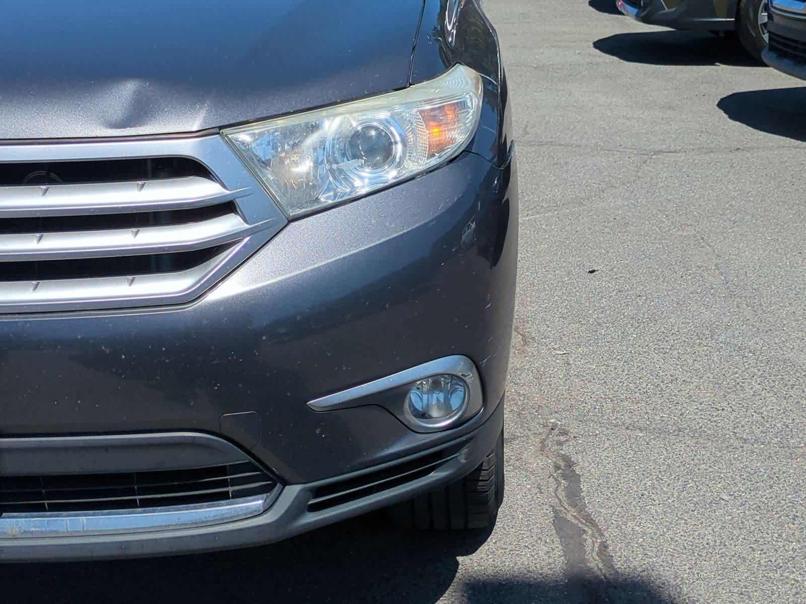 Thumbnail: 2013 Toyota Highlander - 11