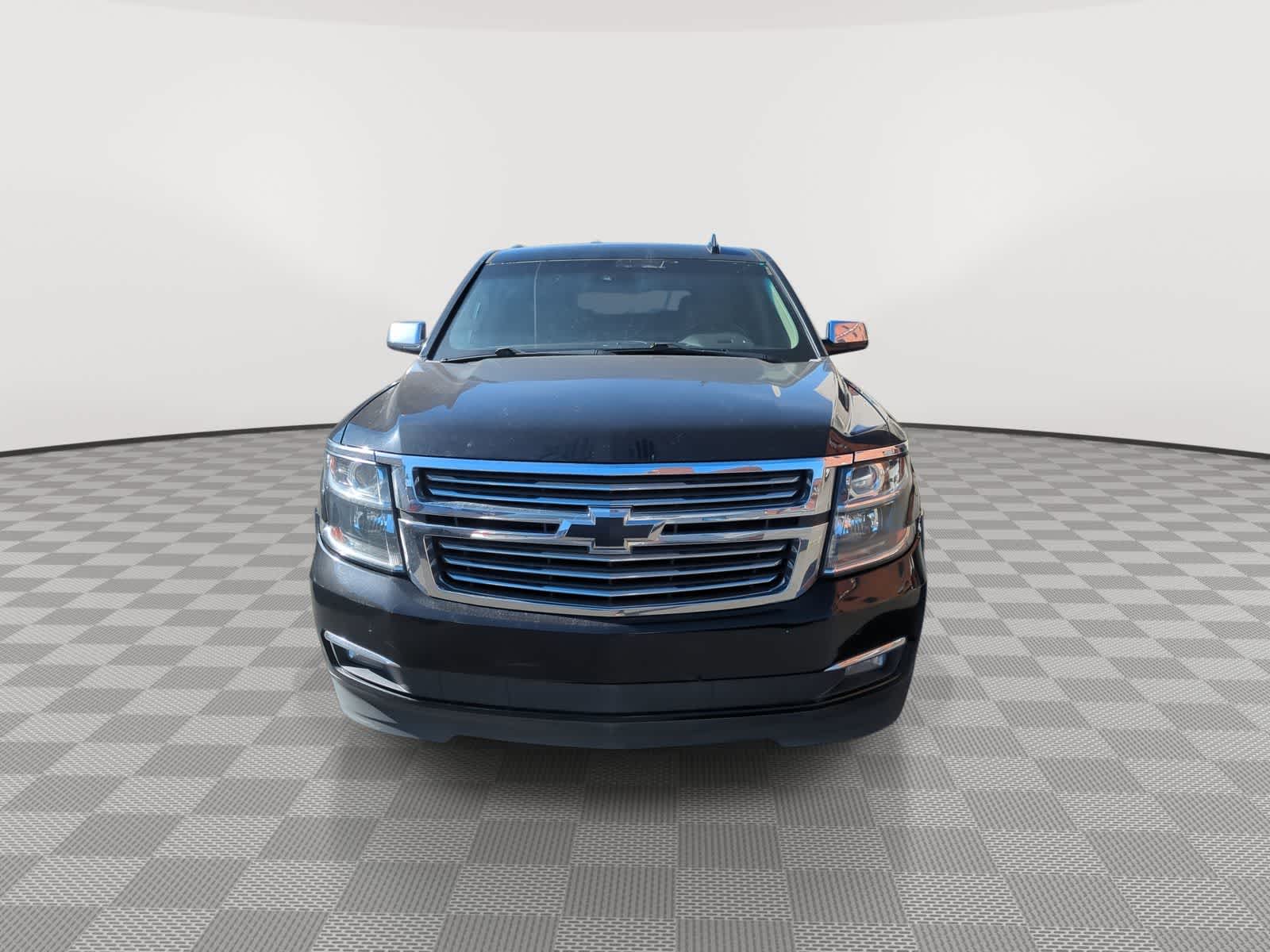 Thumbnail: 2020 Chevrolet Suburban - 3