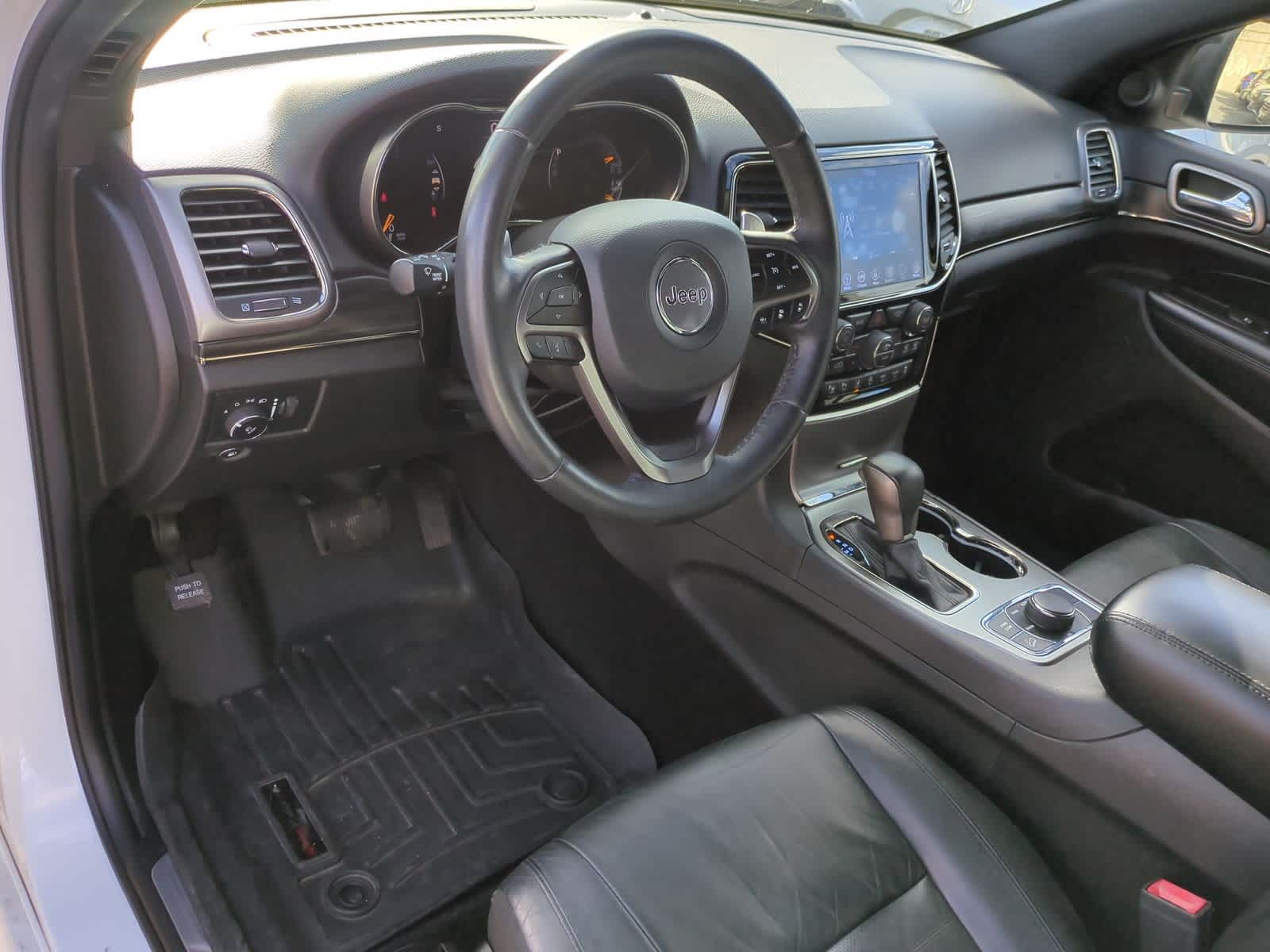 Thumbnail: 2019 Jeep Grand Cherokee - 10