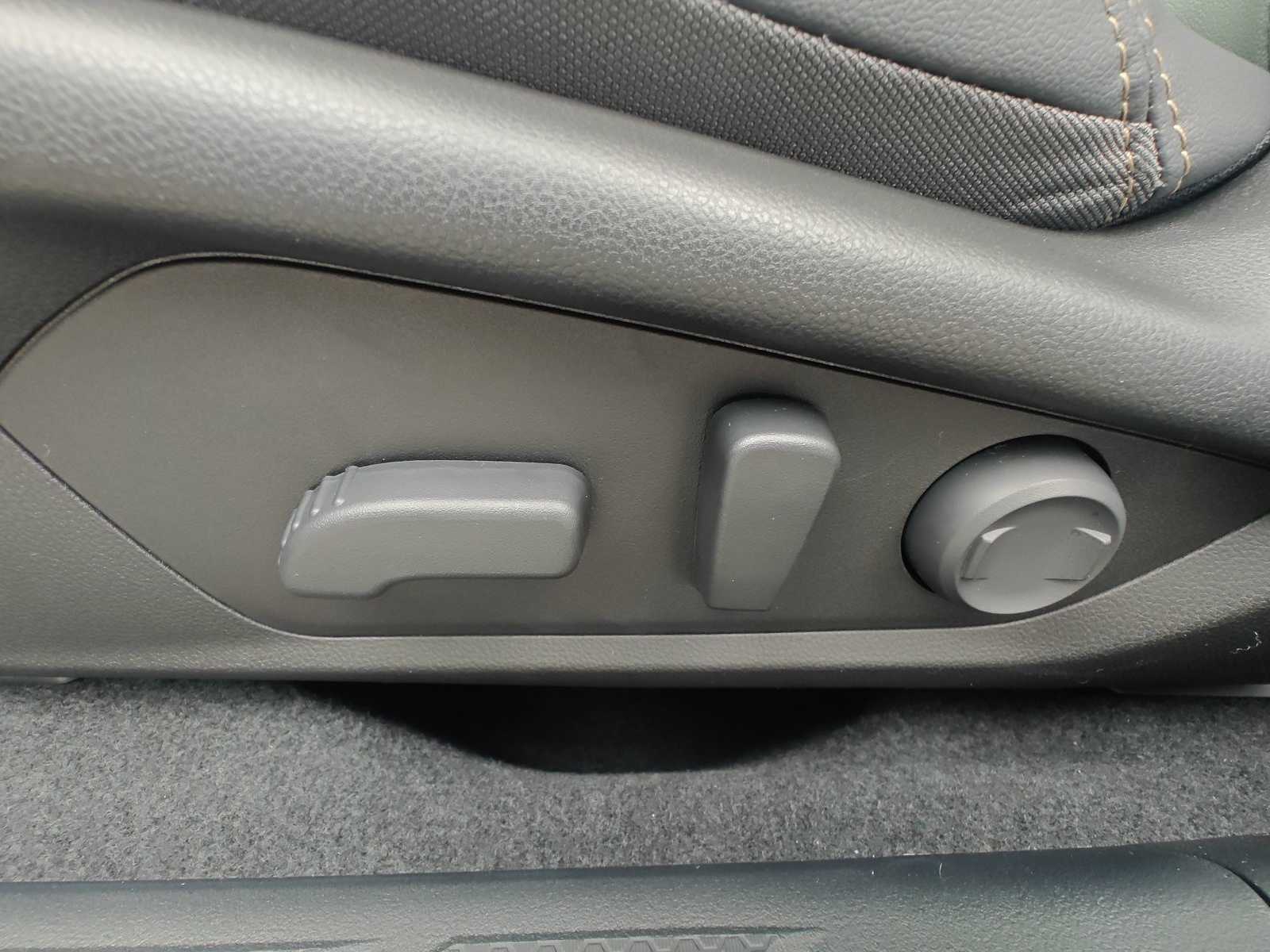 Thumbnail: 2026 Subaru Outback - 18