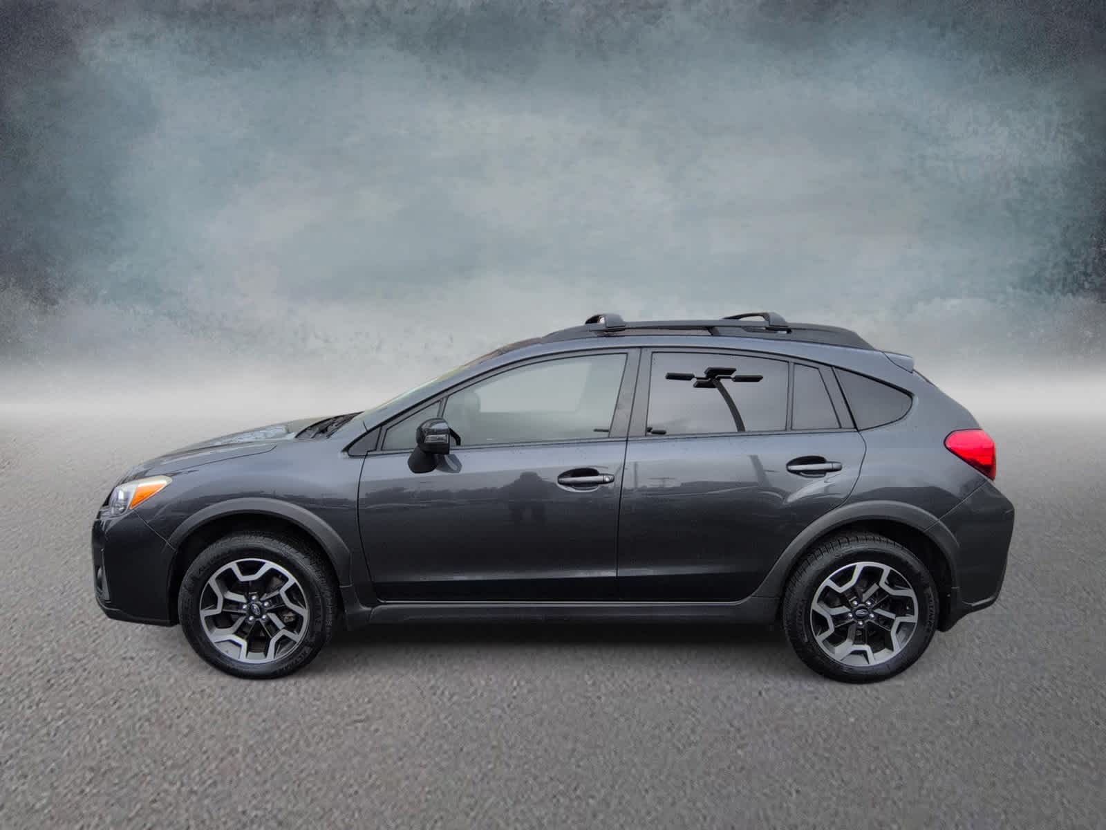 Thumbnail: 2017 Subaru Crosstrek - 5